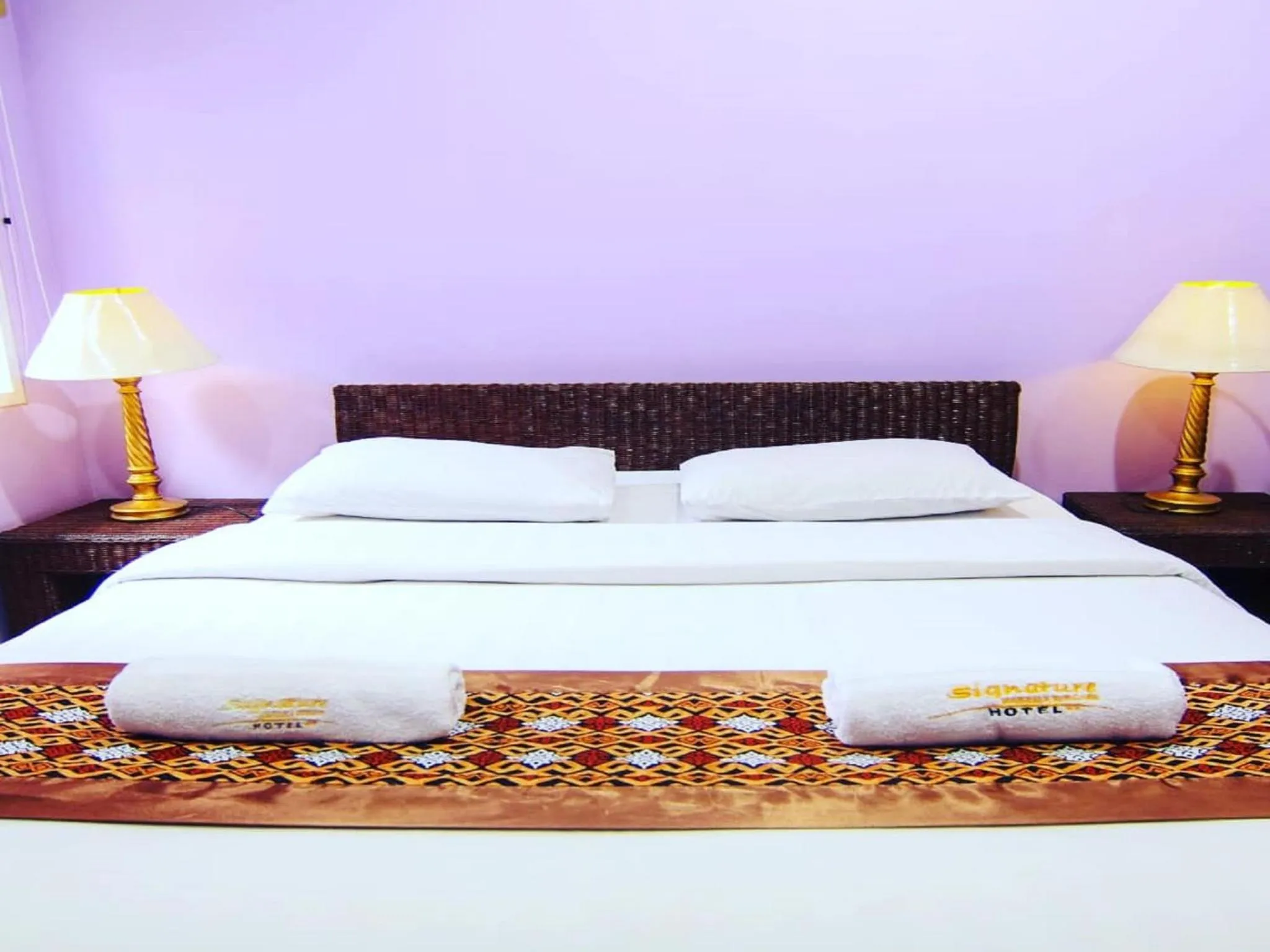 Bedroom, Bed in Hotel Signature Mandala Kencana