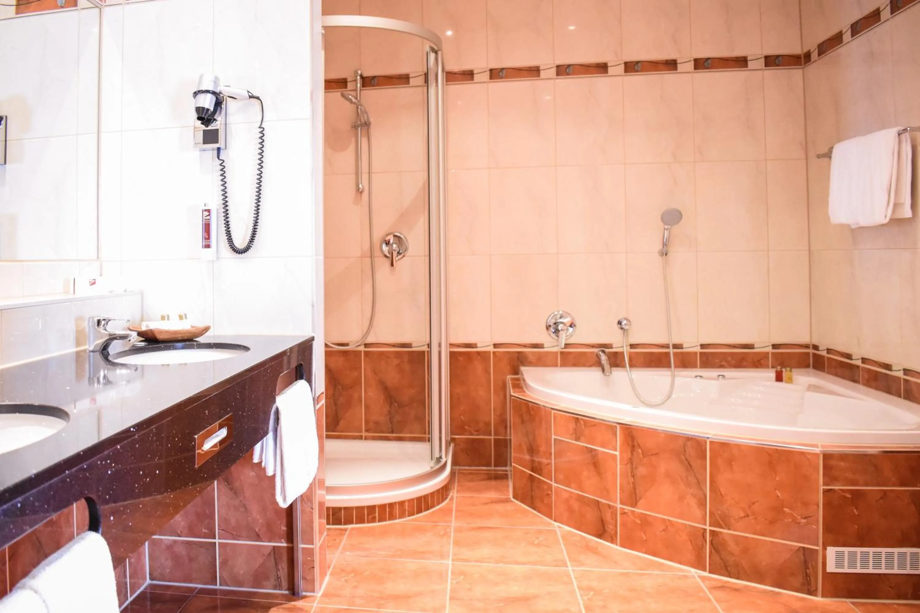 Bathroom in Hotel ESPERANTO Kongress- und Kulturzentrum Fulda