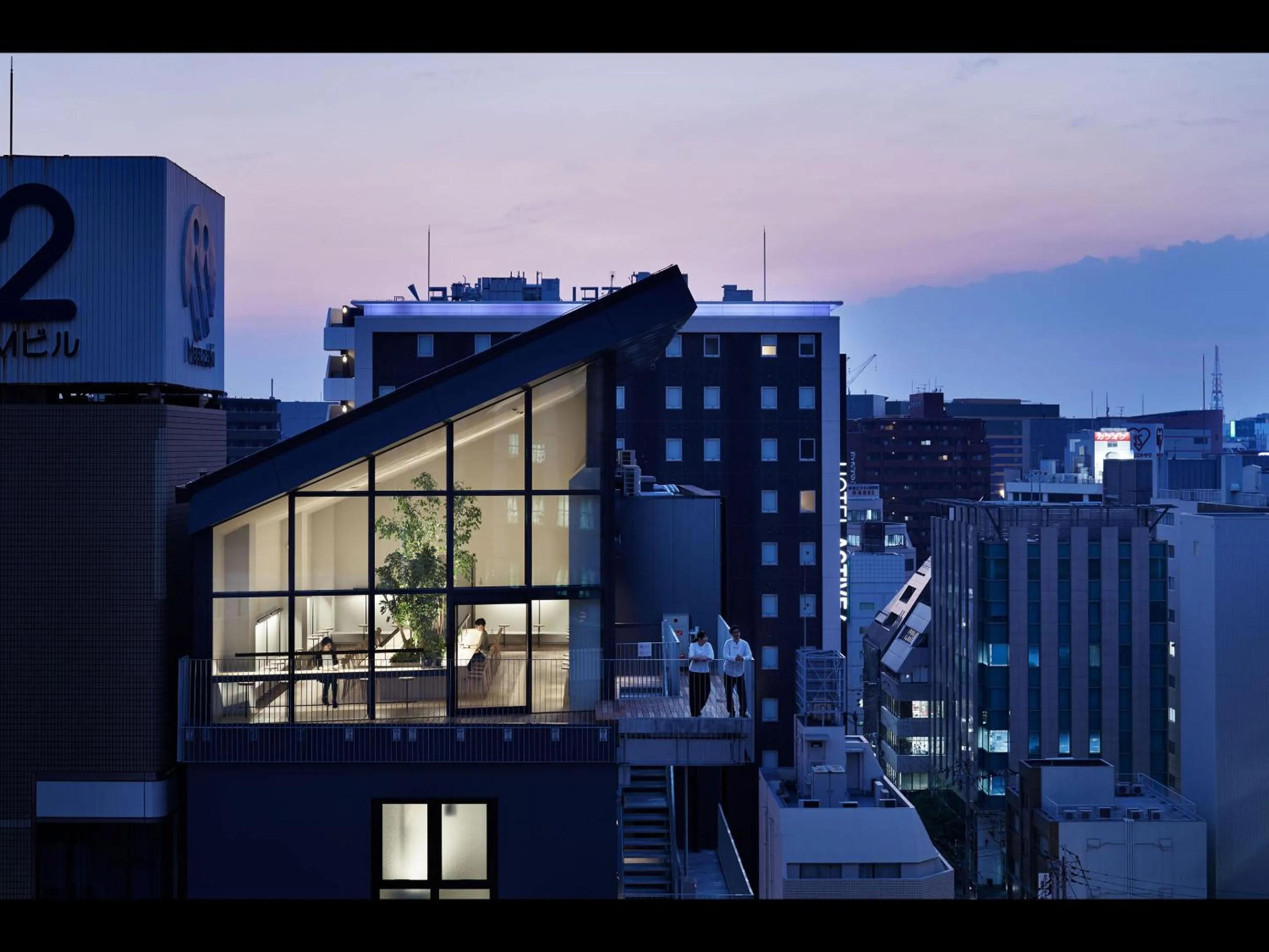 Property building in 9h nine hours Hakata station