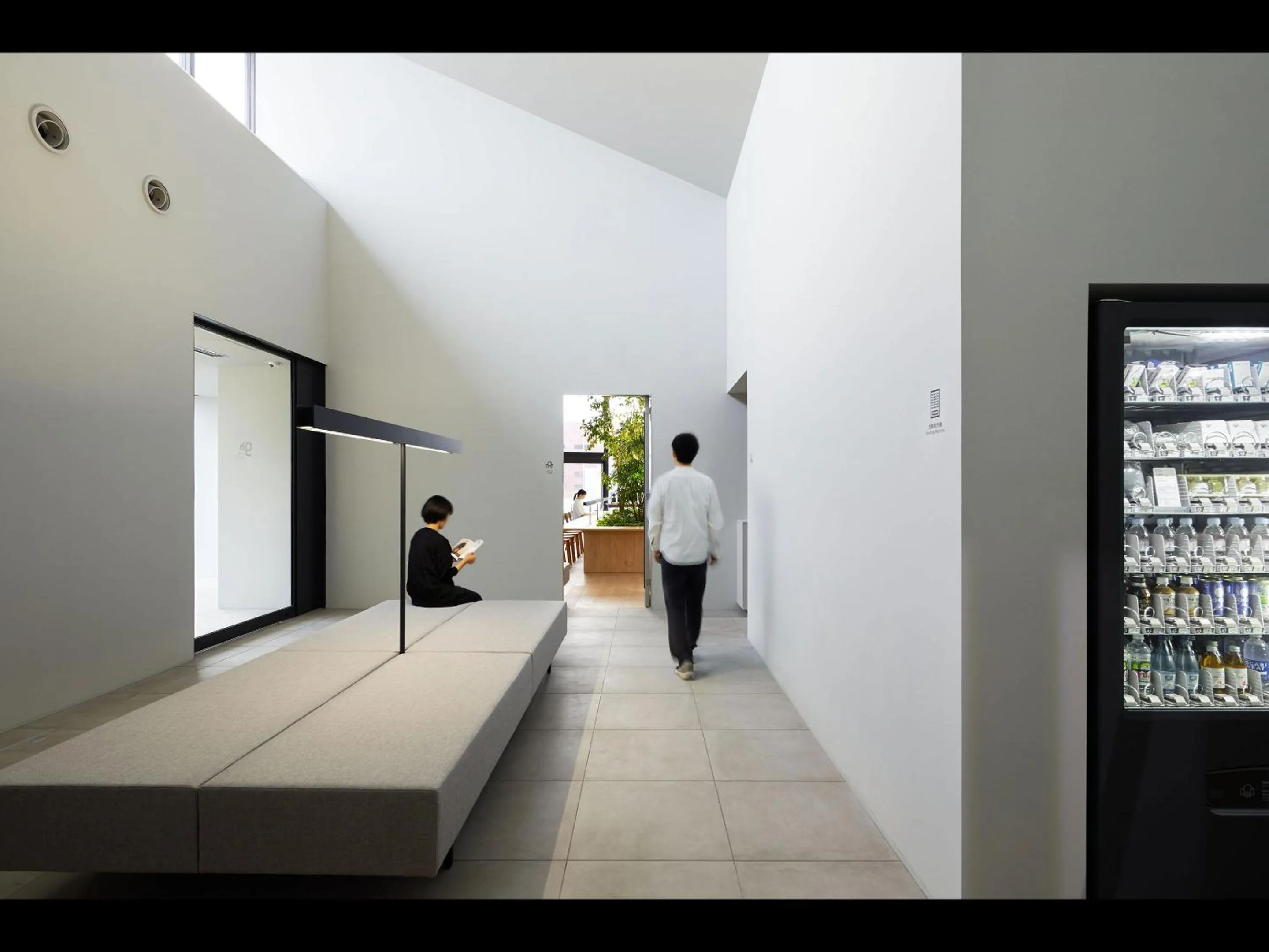 Lobby or reception in 9h nine hours Hakata station