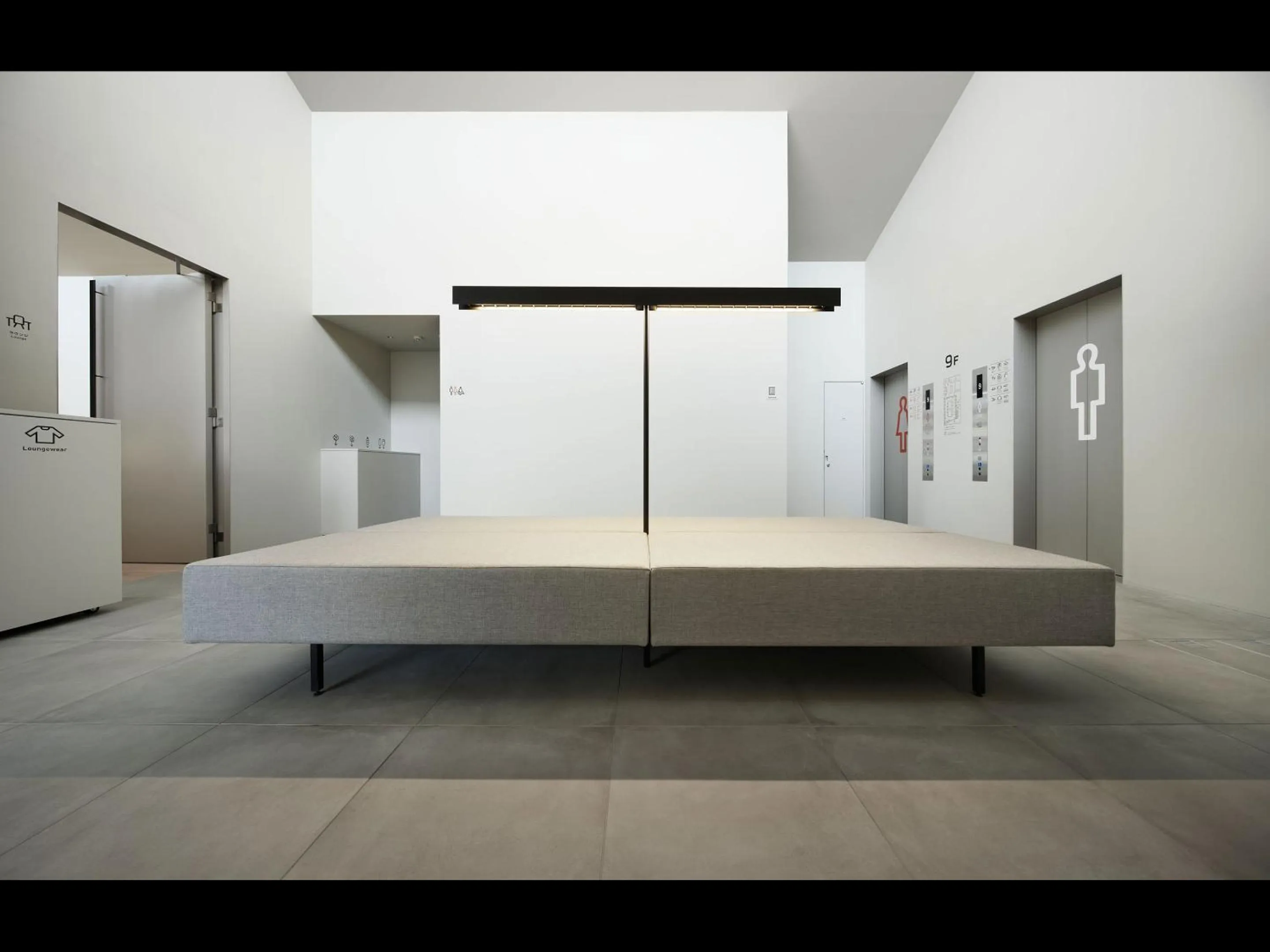 Lobby or reception in 9h nine hours Hakata station