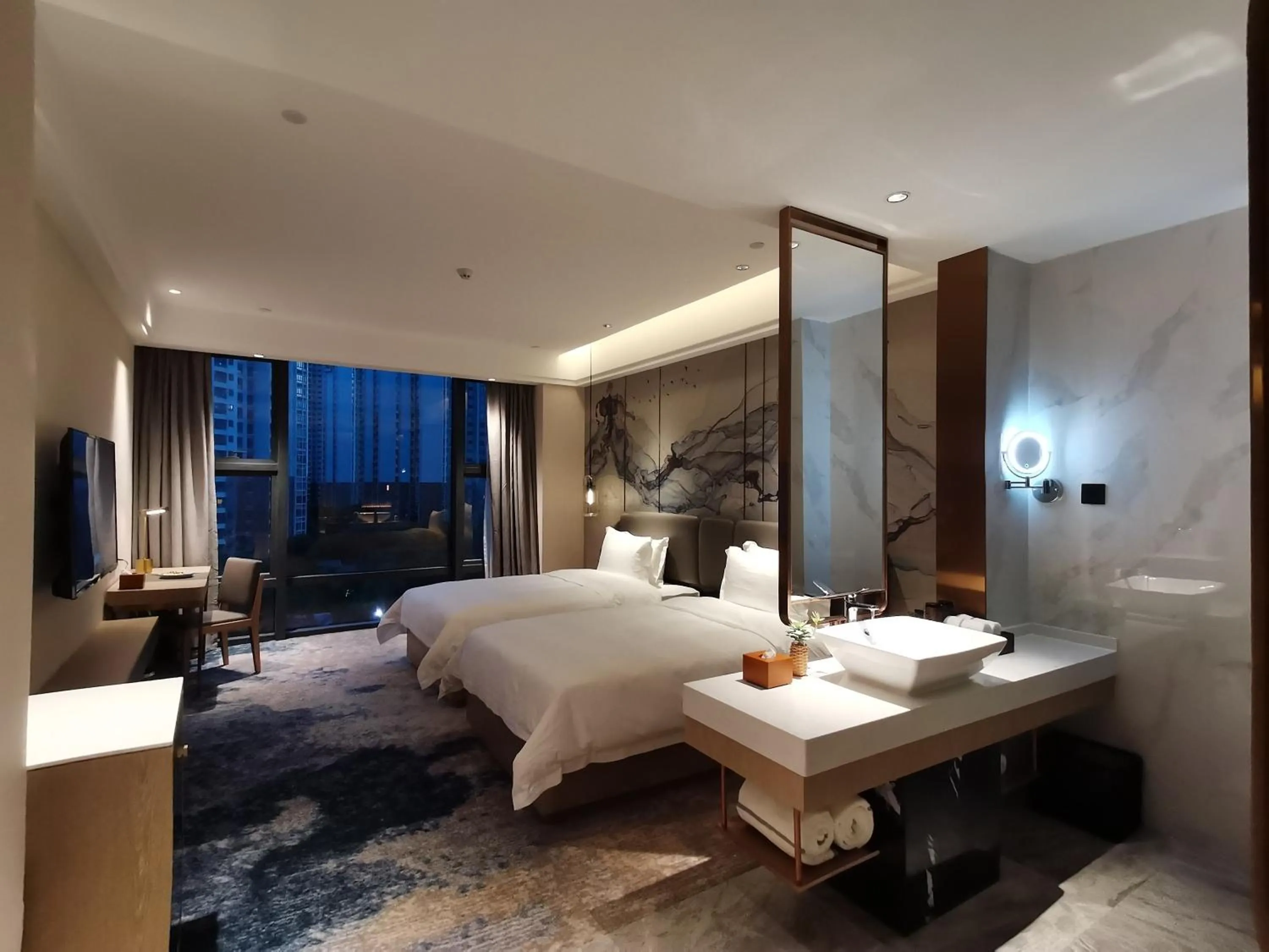 Photo of the whole room, Bed in Paco Hotel Jinfeng Metro Guangzhou