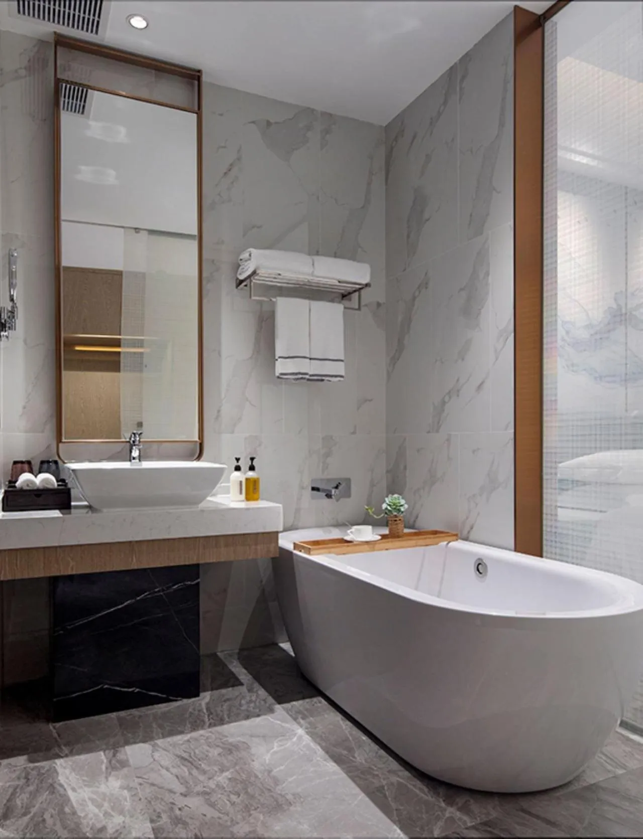 Bath in Paco Hotel Jinfeng Metro Guangzhou