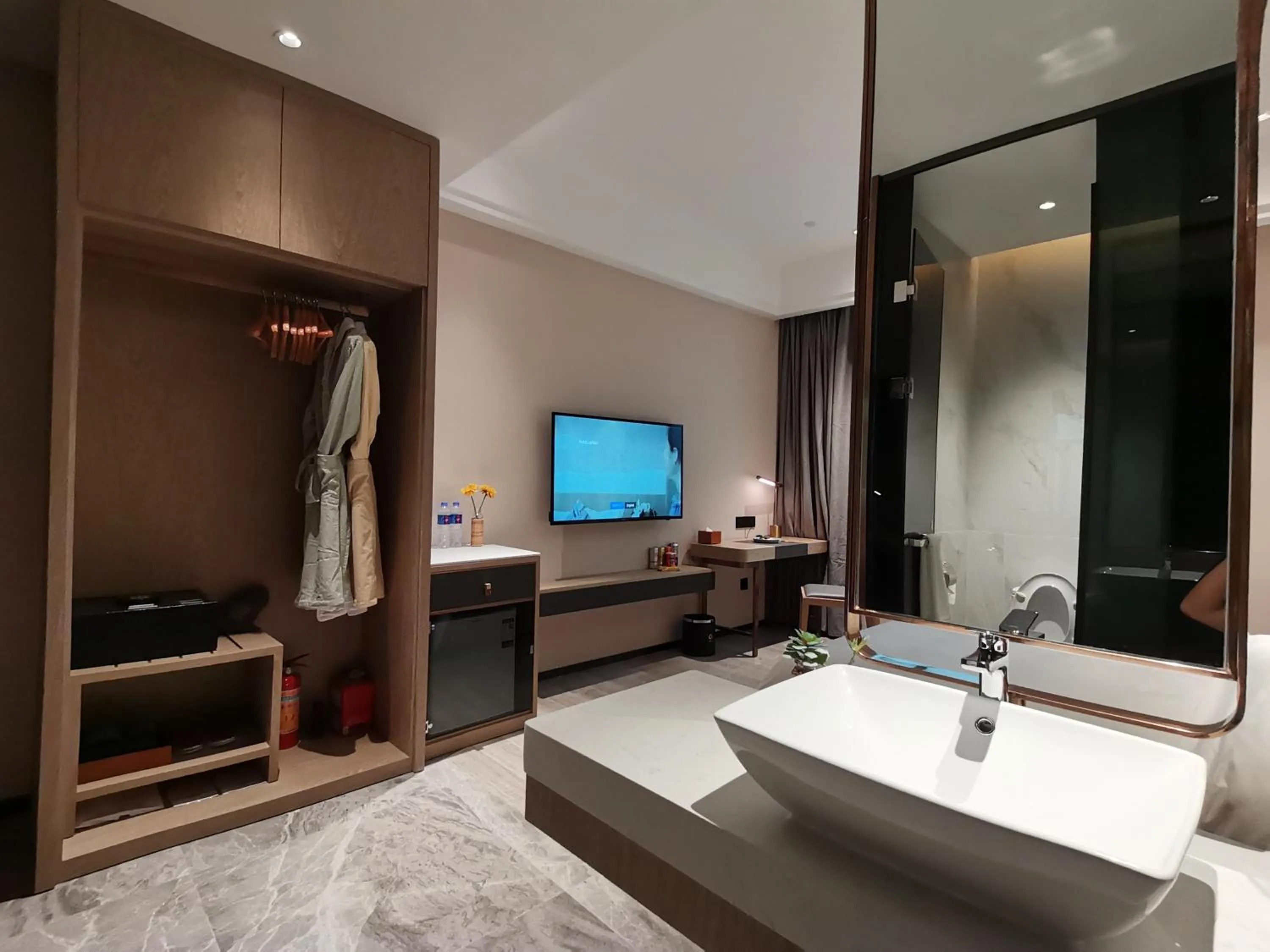 TV and multimedia, Bed in Paco Hotel Jinfeng Metro Guangzhou
