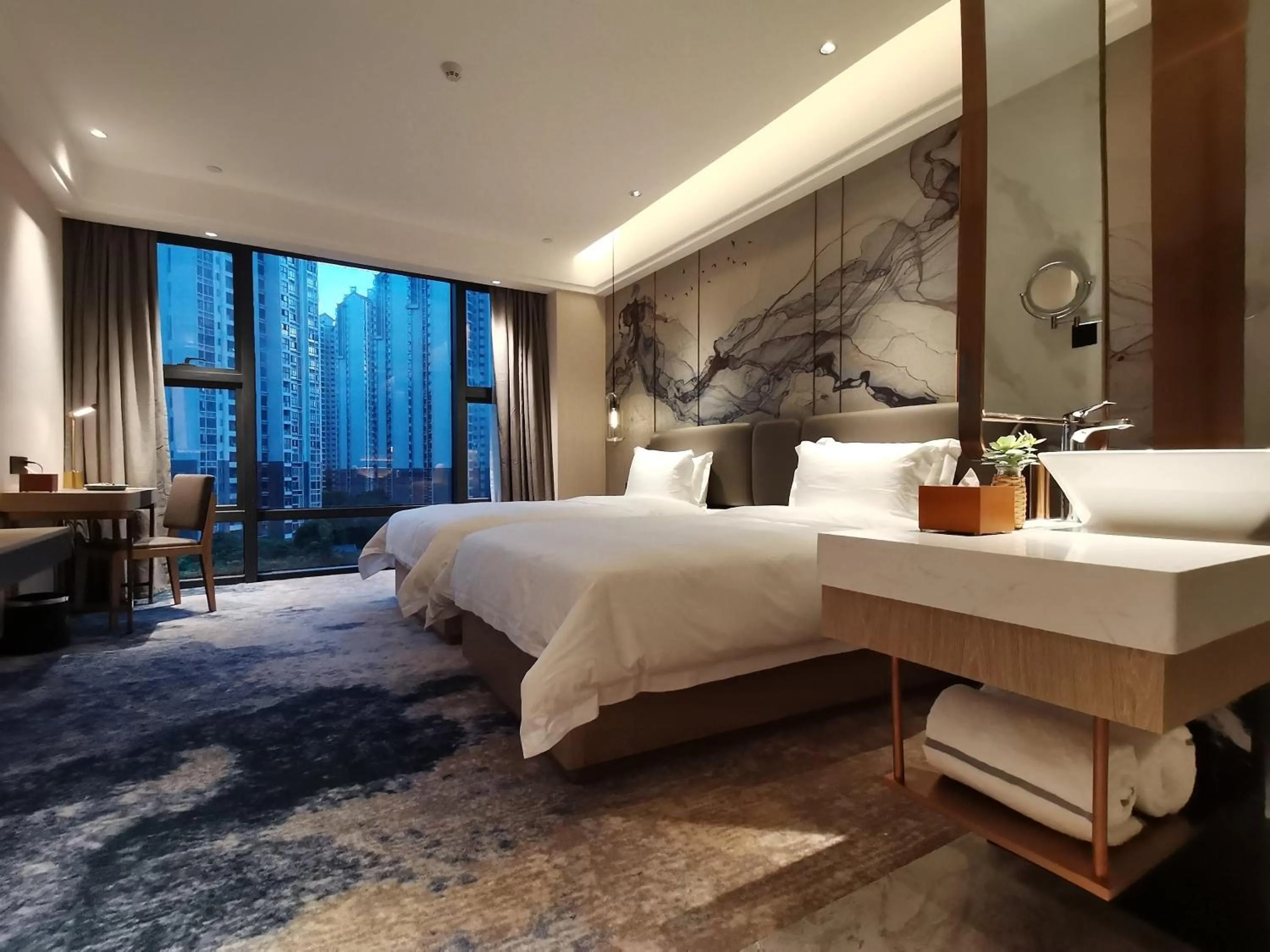 Photo of the whole room, Bed in Paco Hotel Jinfeng Metro Guangzhou