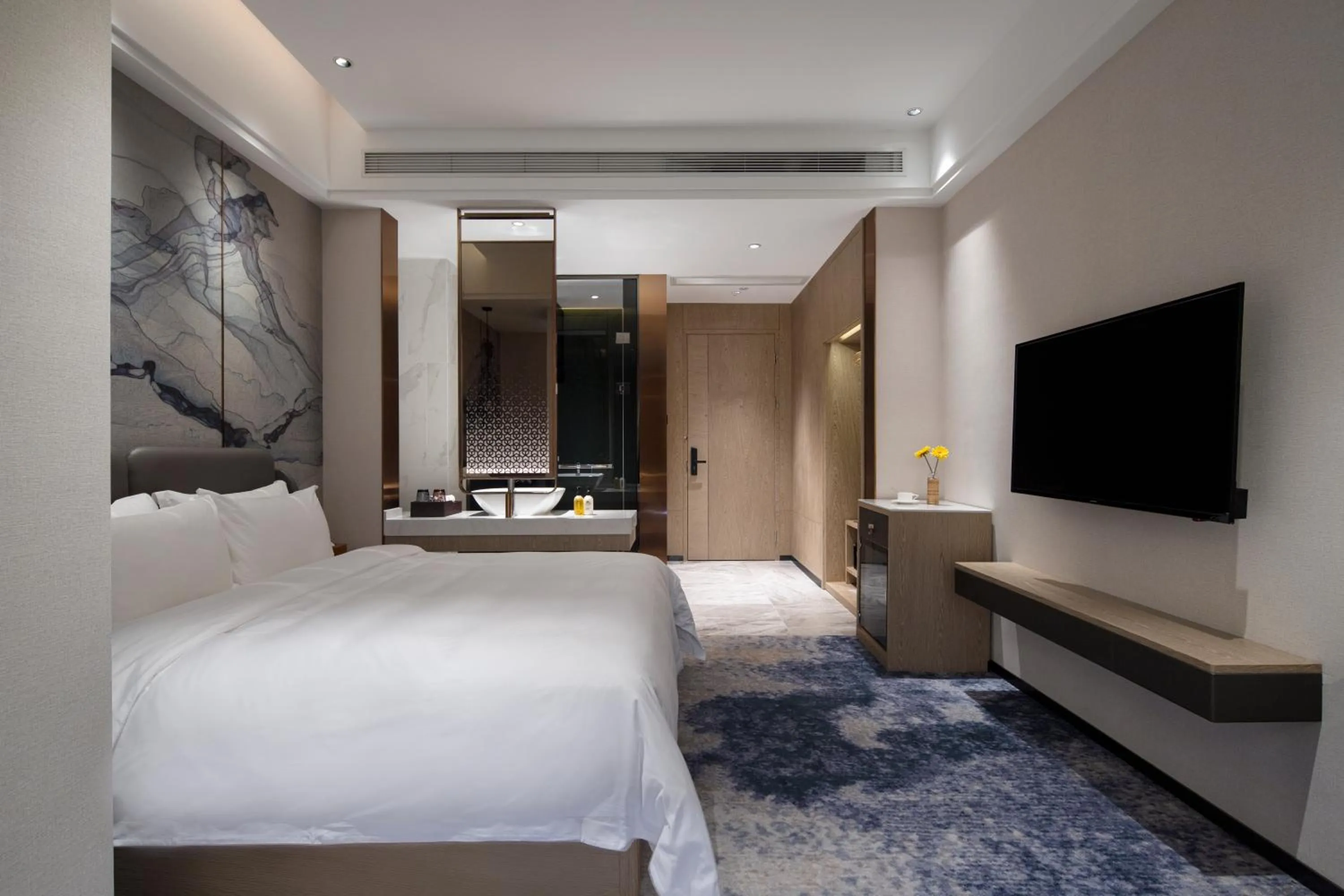 Photo of the whole room, Bed in Paco Hotel Jinfeng Metro Guangzhou
