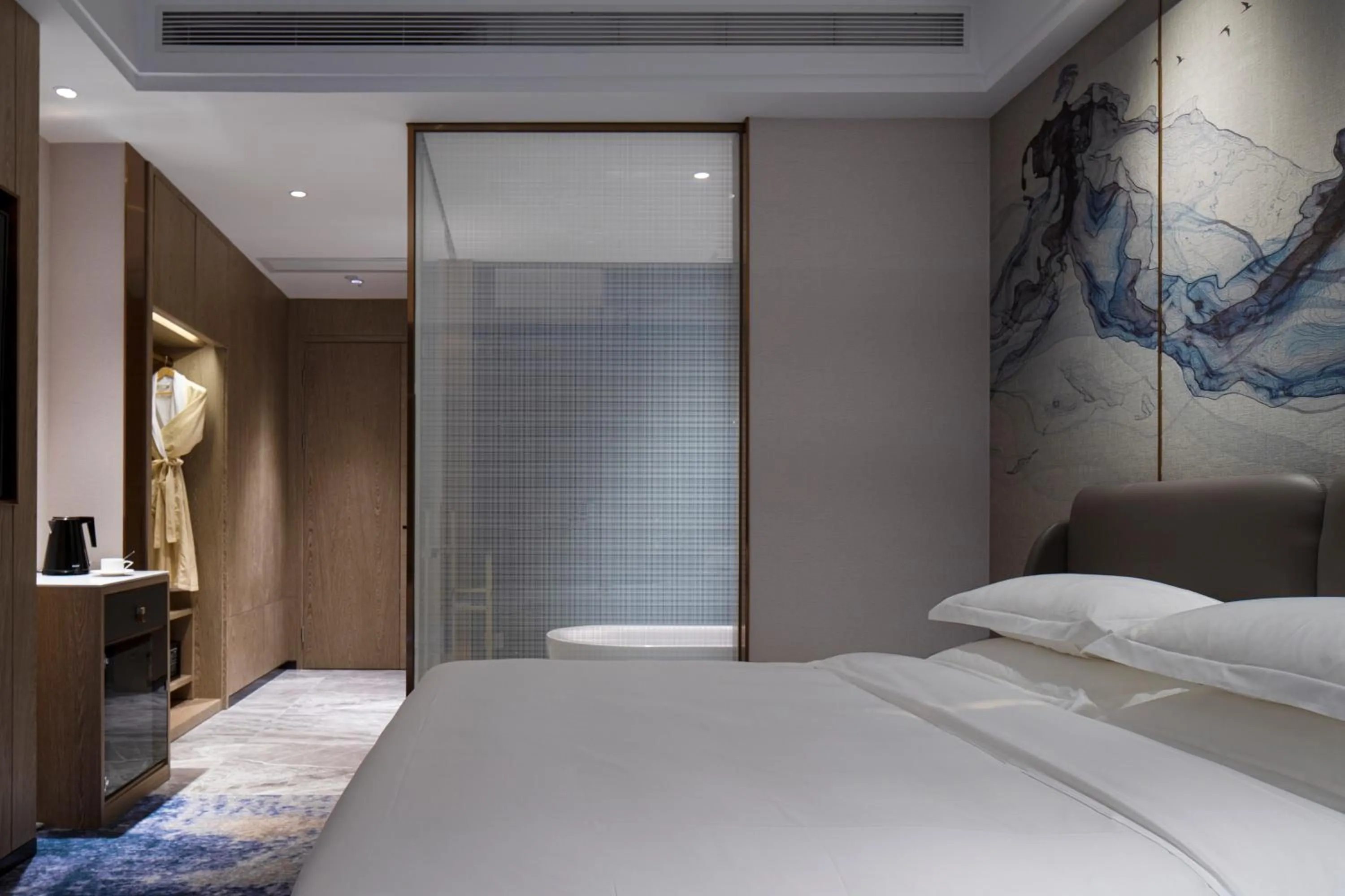 Photo of the whole room, Bed in Paco Hotel Jinfeng Metro Guangzhou