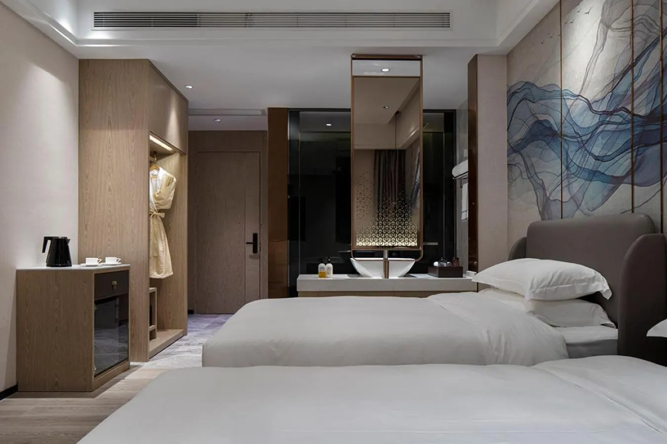 Photo of the whole room, Bed in Paco Hotel Jinfeng Metro Guangzhou