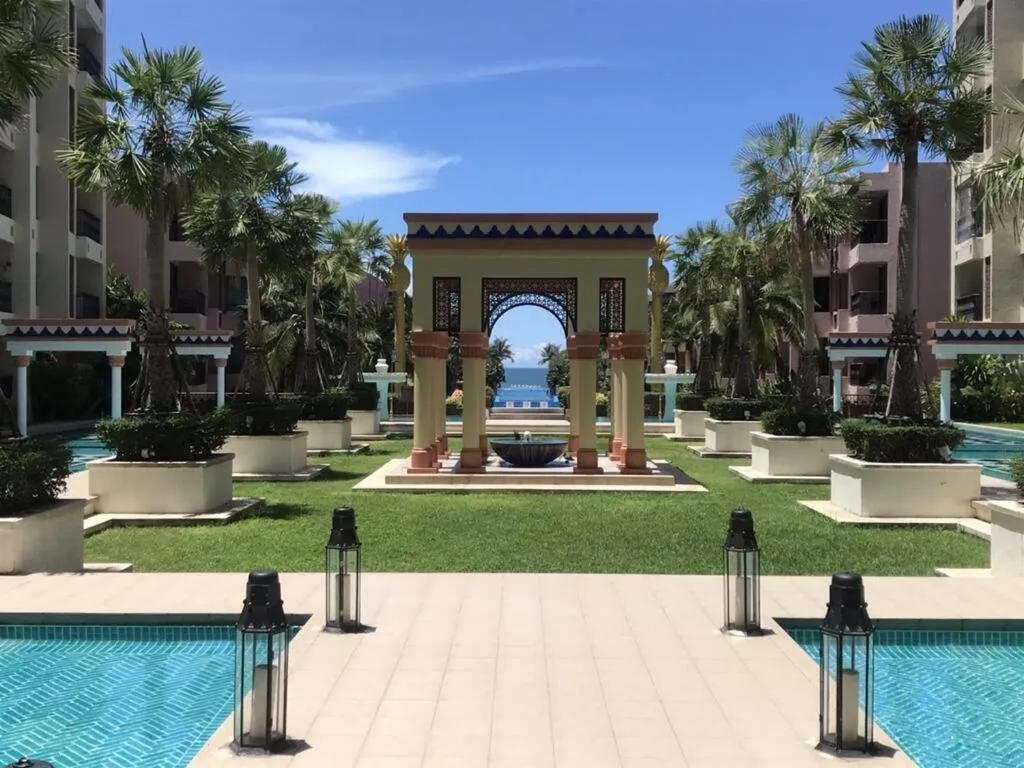 Swimming pool in marrakesh มาราเกซ หัวหิน