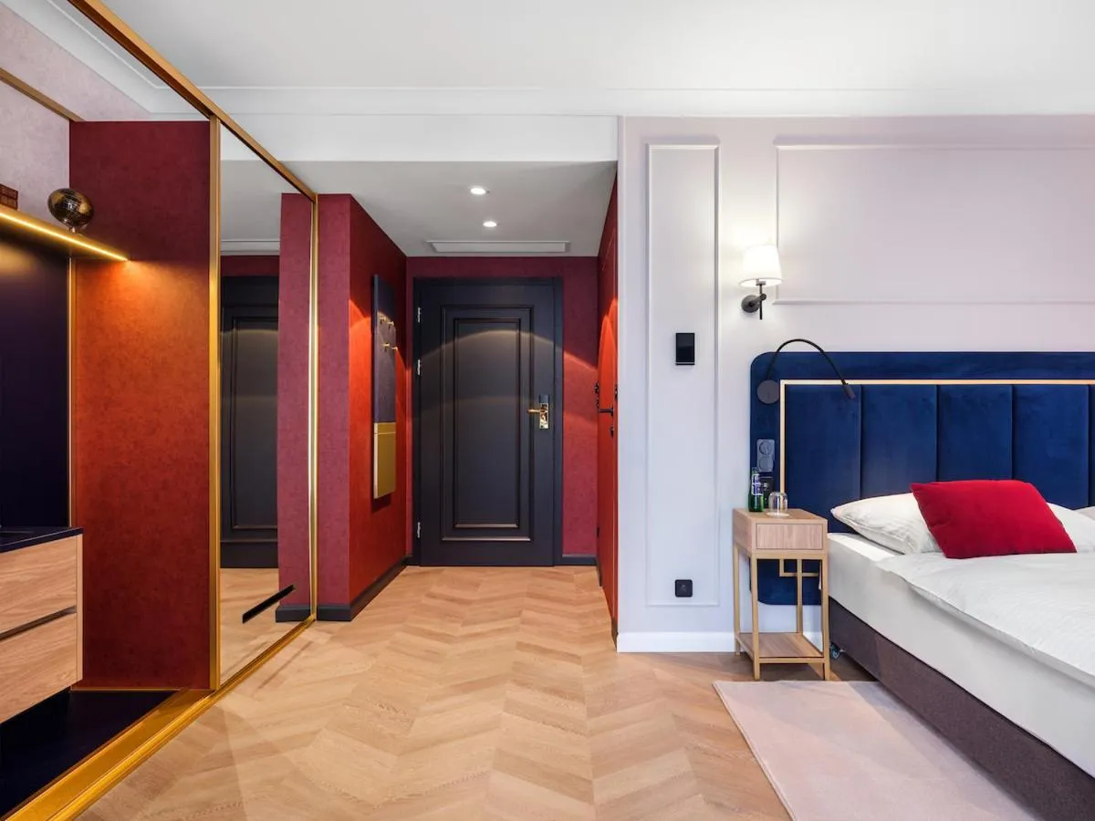 Bed in Hotel Golden Queen