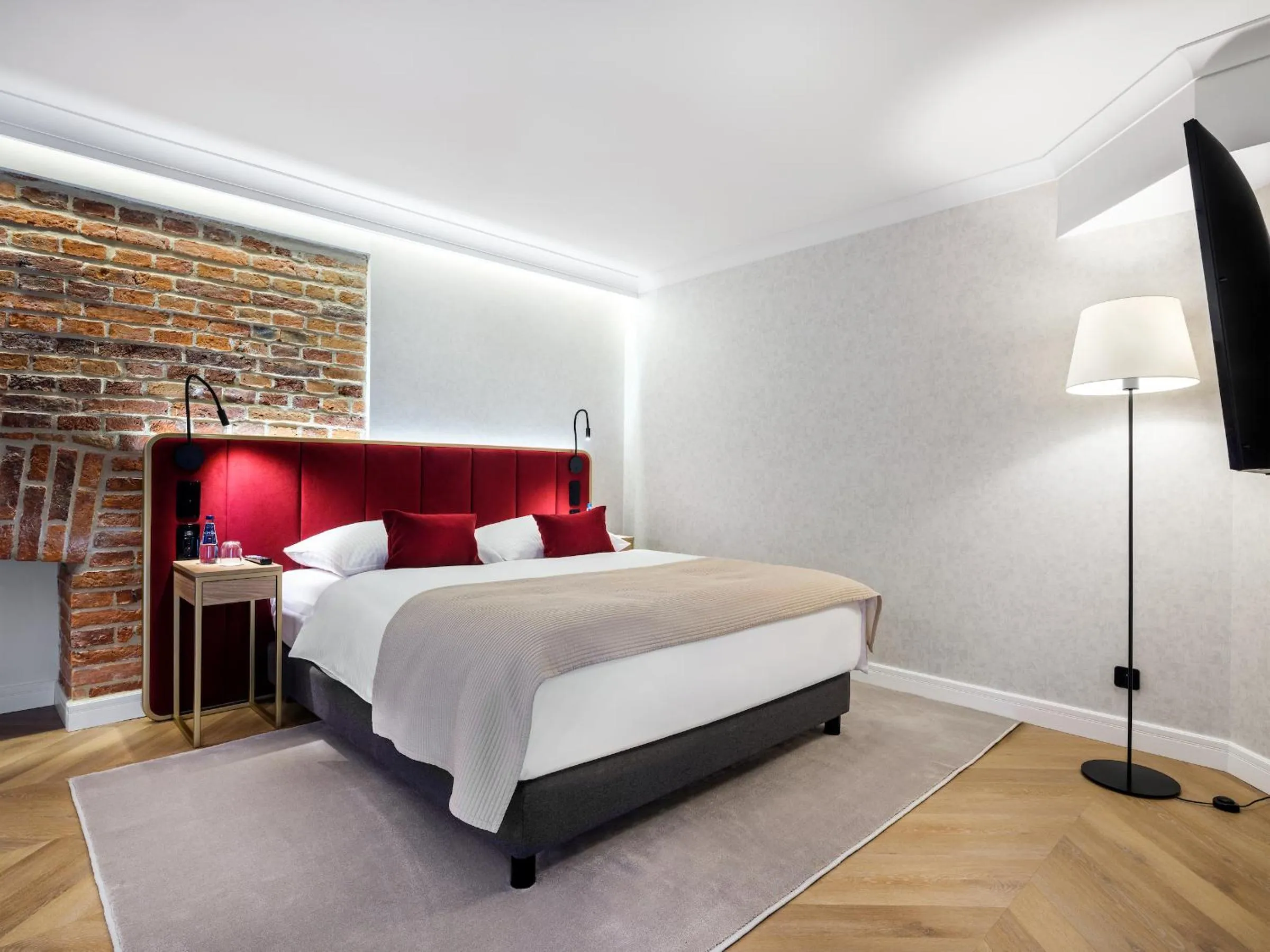 Bed in Hotel Golden Queen