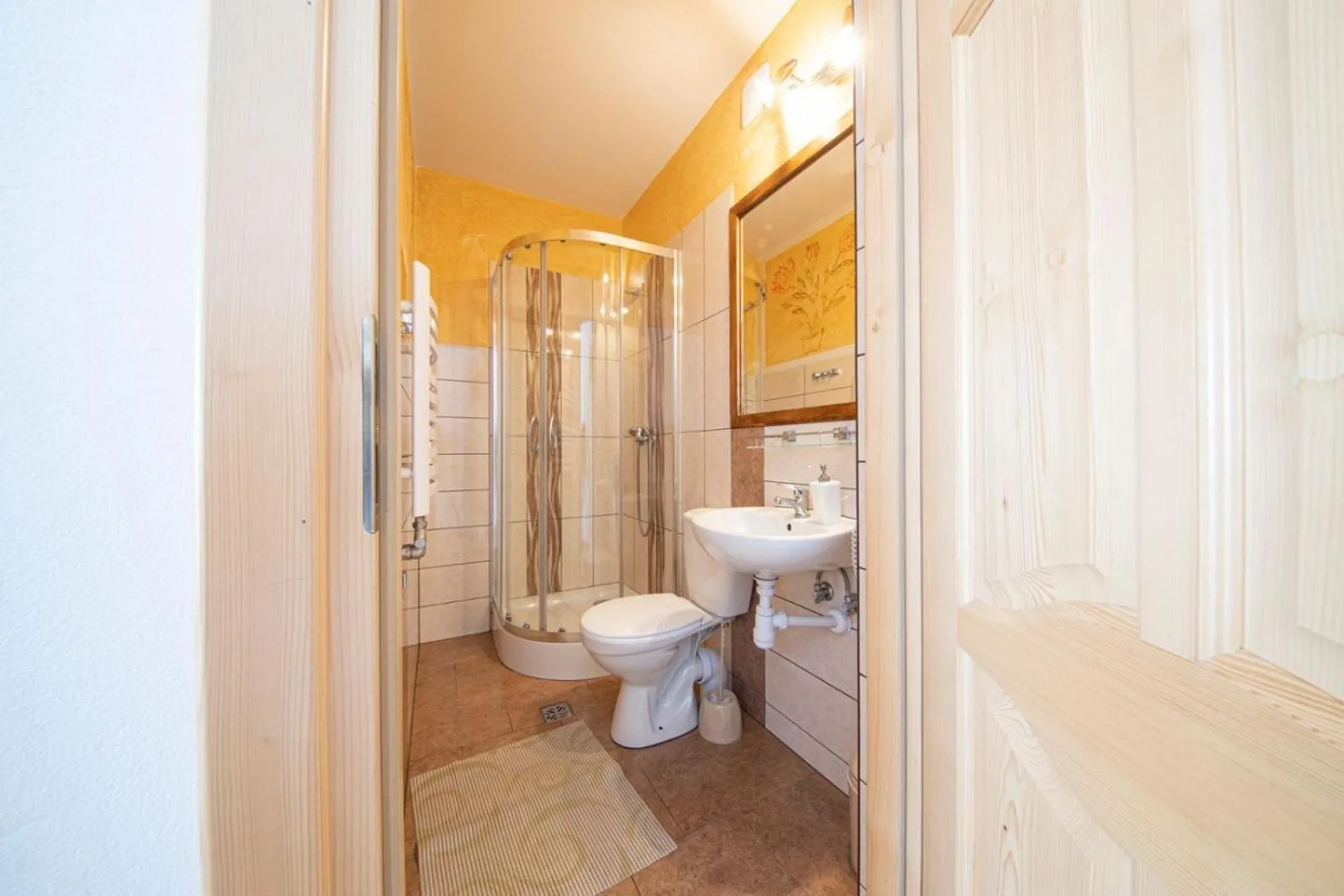 Bathroom in DW Maria 2