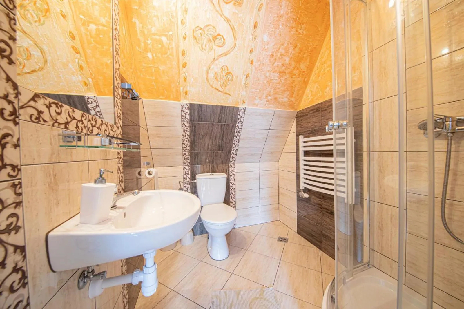 Bathroom in DW Maria 2