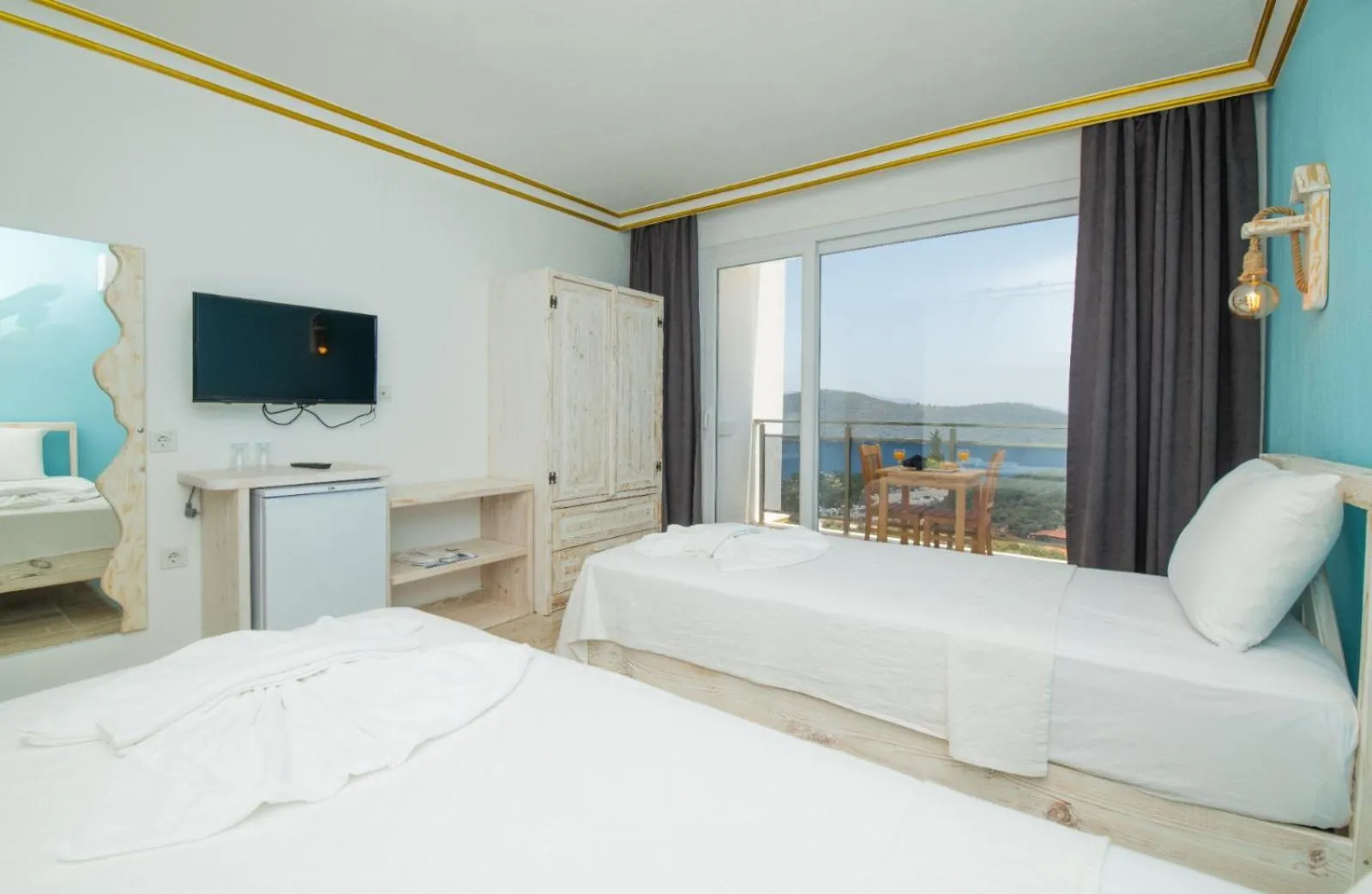 TV and multimedia in Kaş Sun Glare Hotel