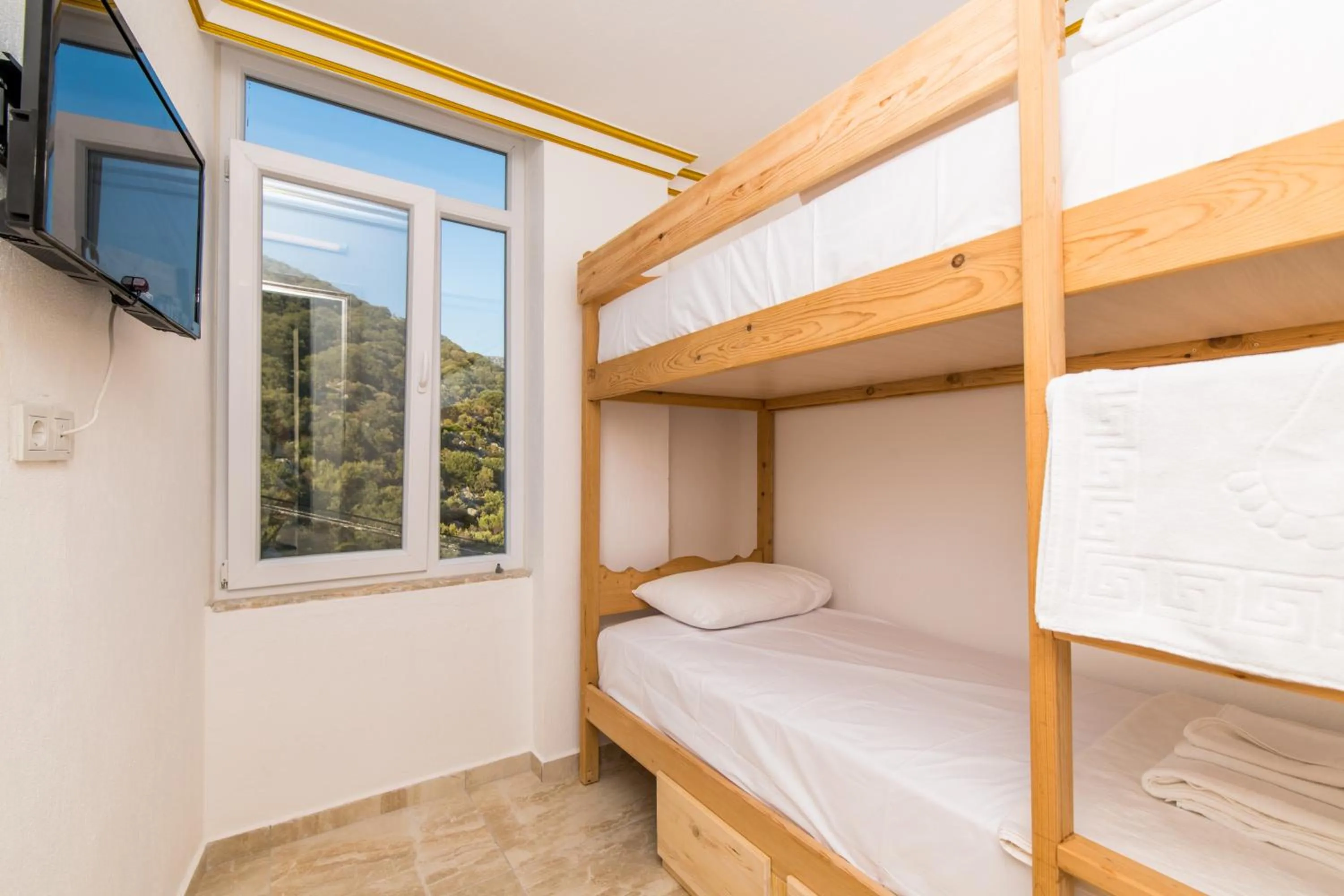 bunk bed in Kaş Sun Glare Hotel