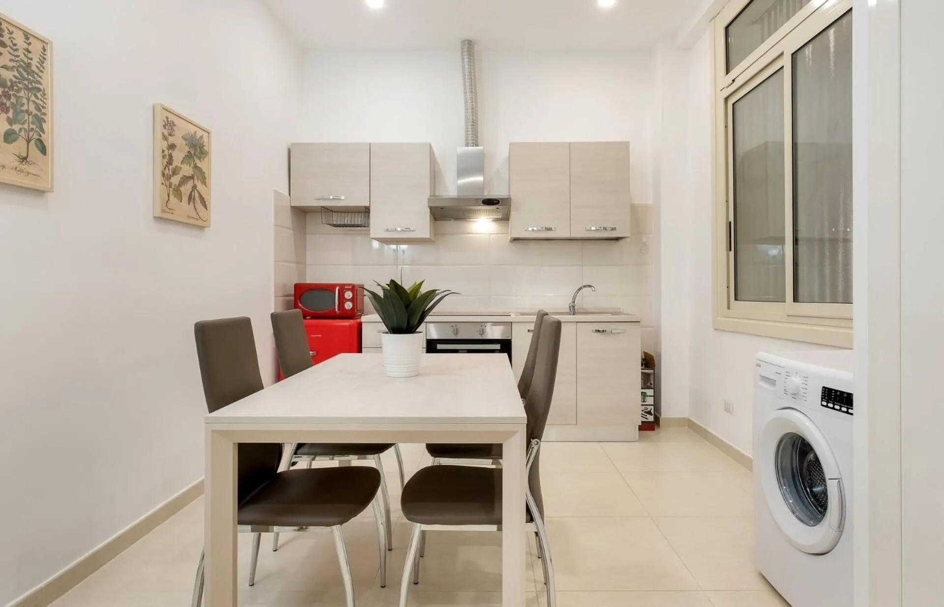 Kitchen or kitchenette in iFlat Lovely and Bright 2 bed flat near Termini