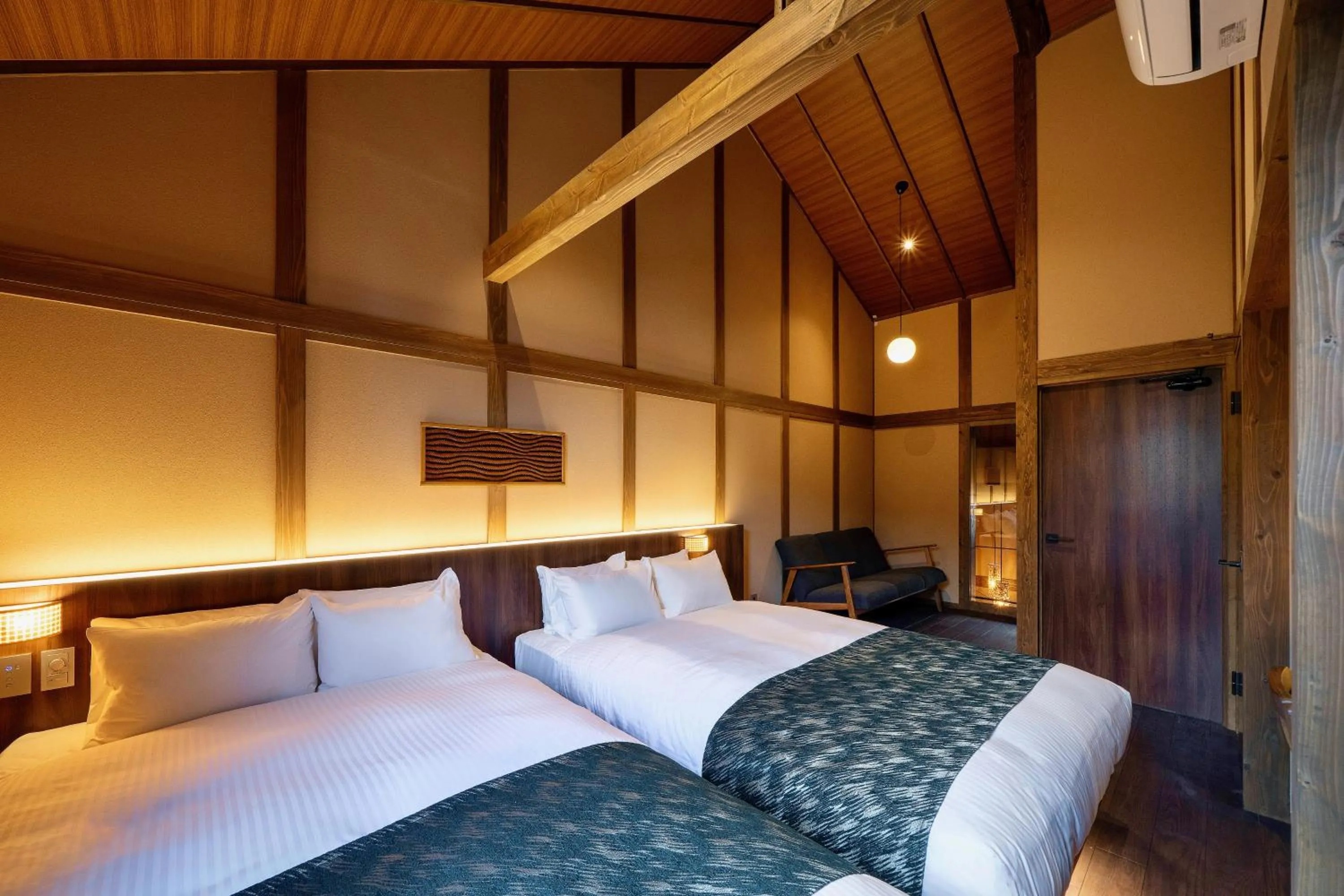 Bedroom, Bed in Kagabi Machiya House