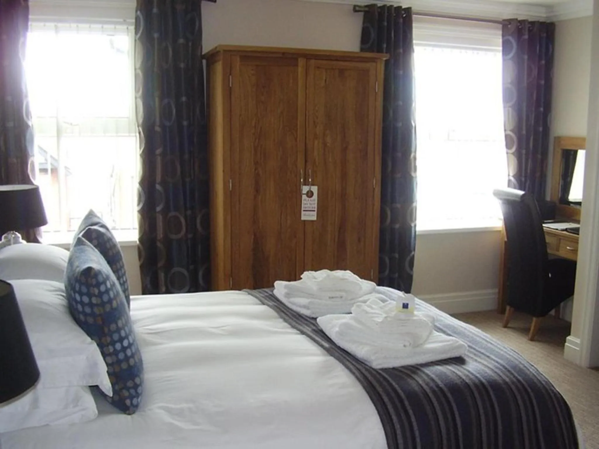 Bedroom, Bed in Langtrys