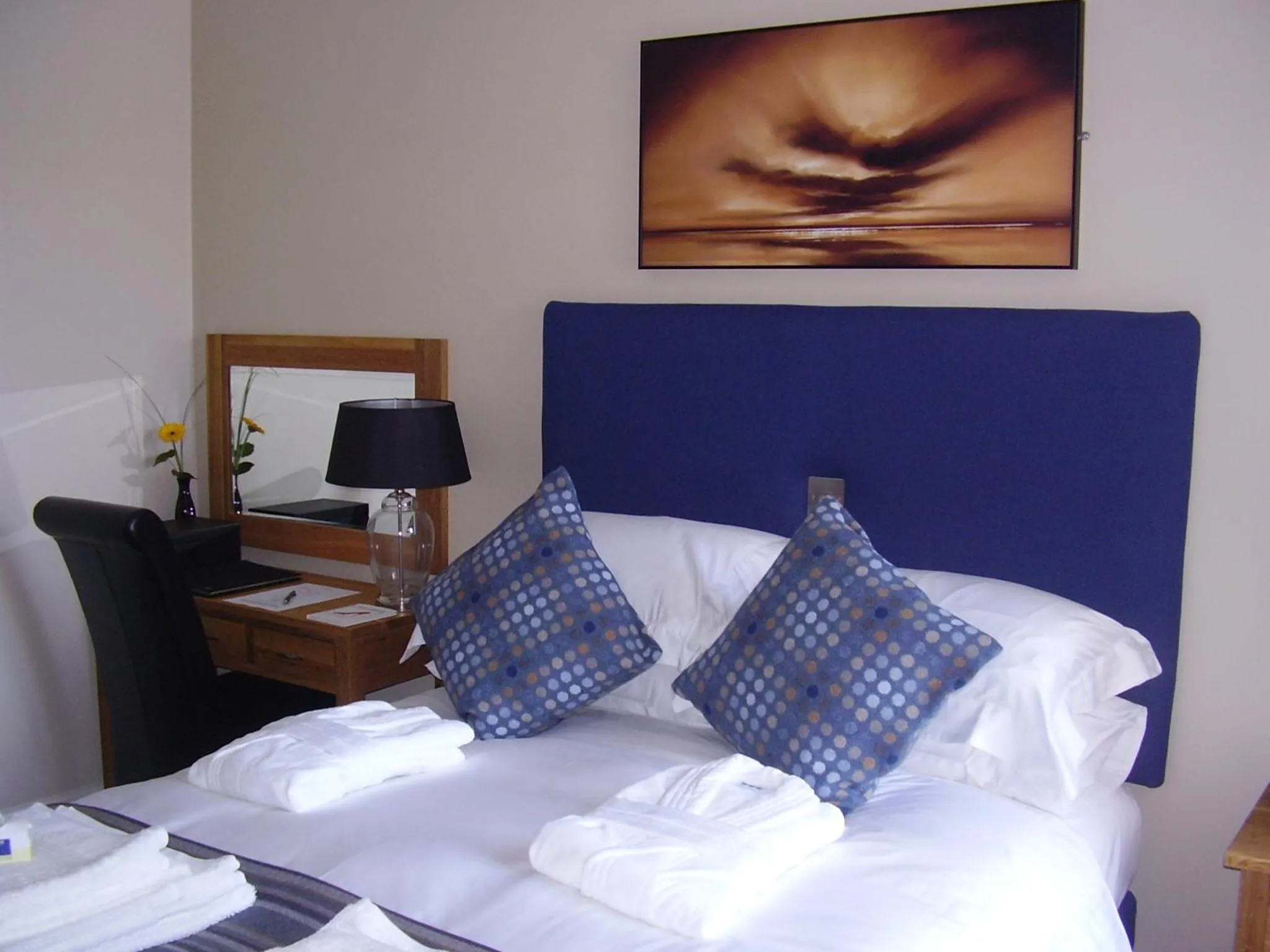 Bedroom, Bed in Langtrys