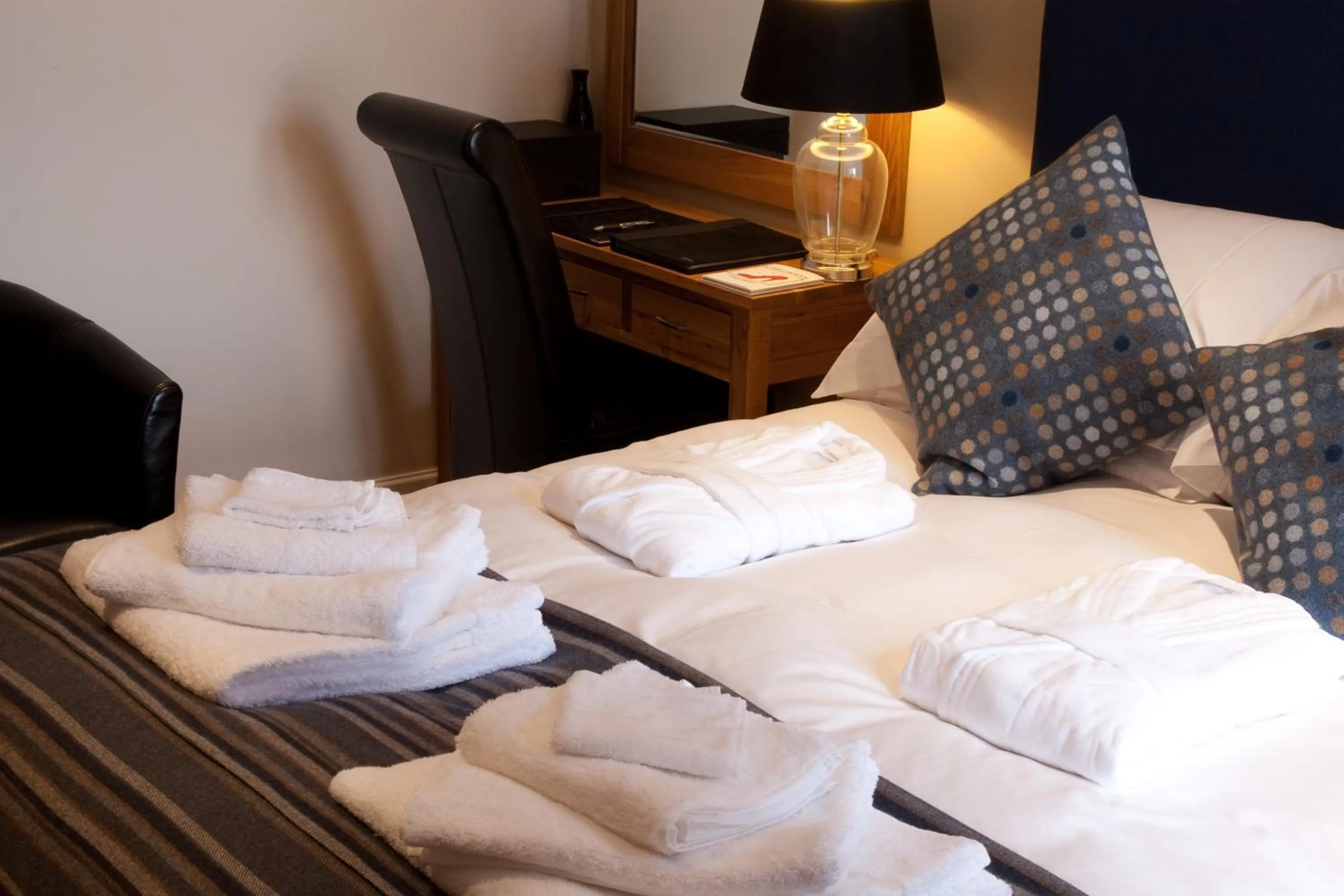 Bedroom, Bed in Langtrys