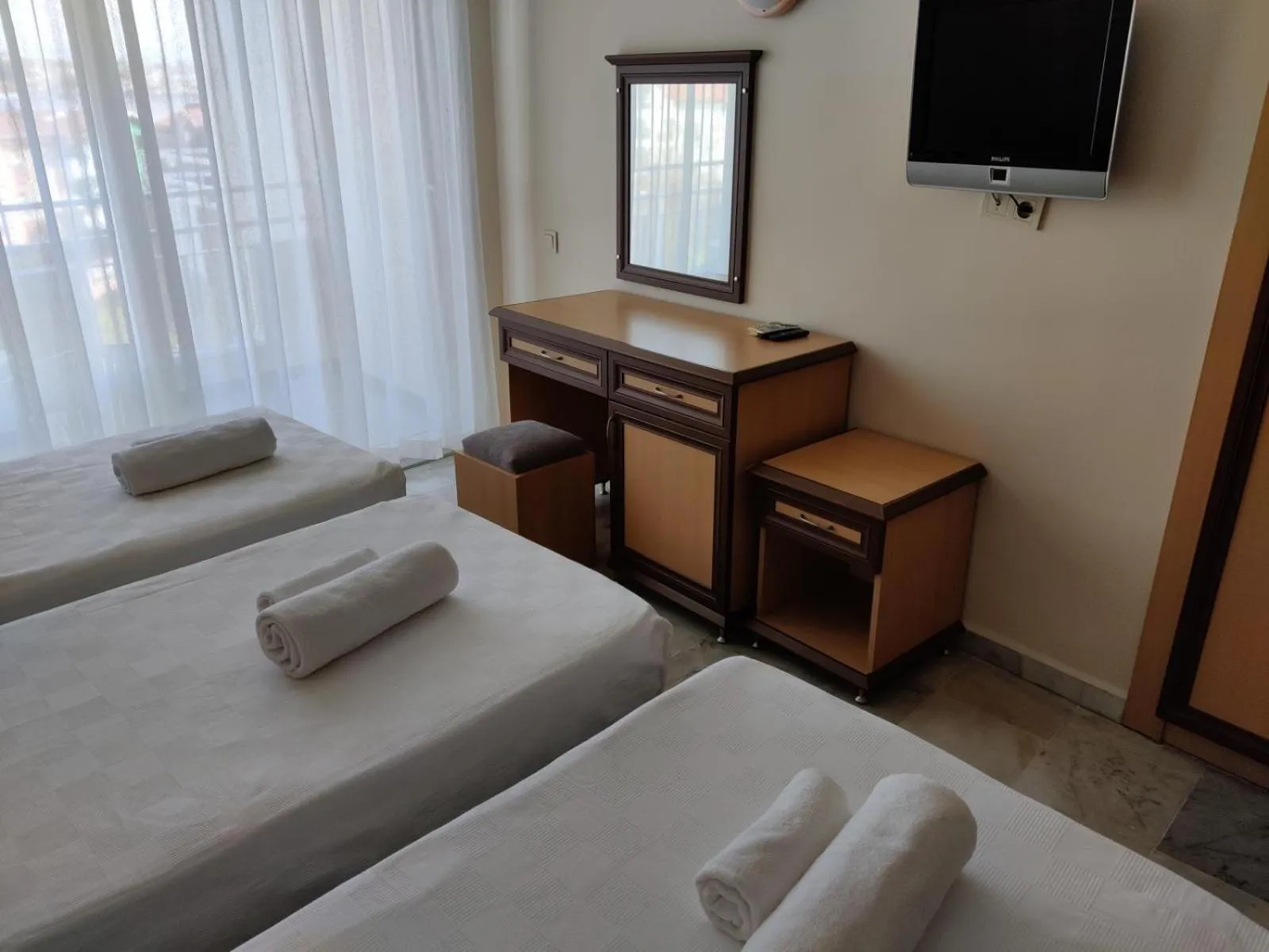 Photo of the whole room in Side Özgürhan Hotel