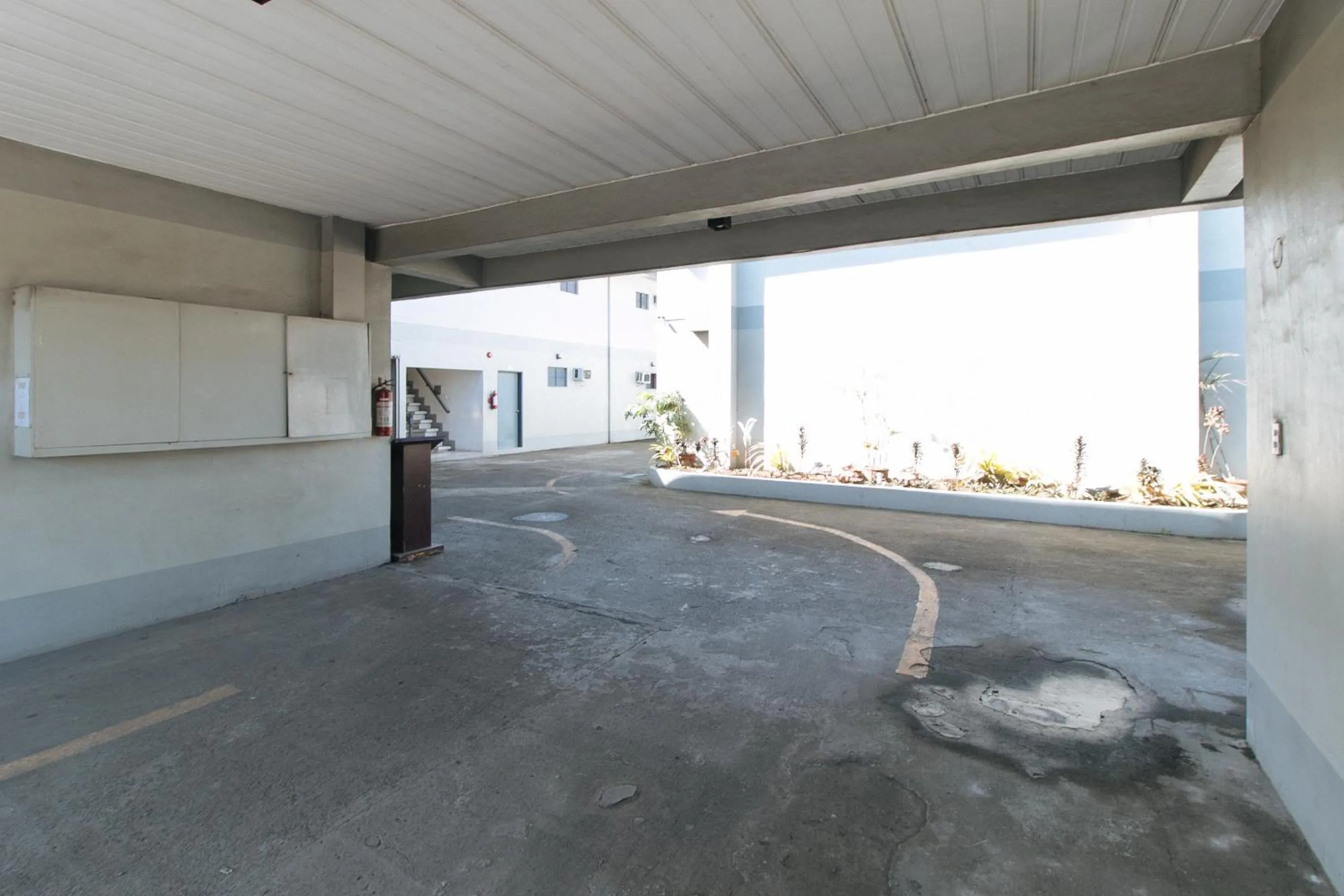 Property building in RedDoorz near SM Calamba