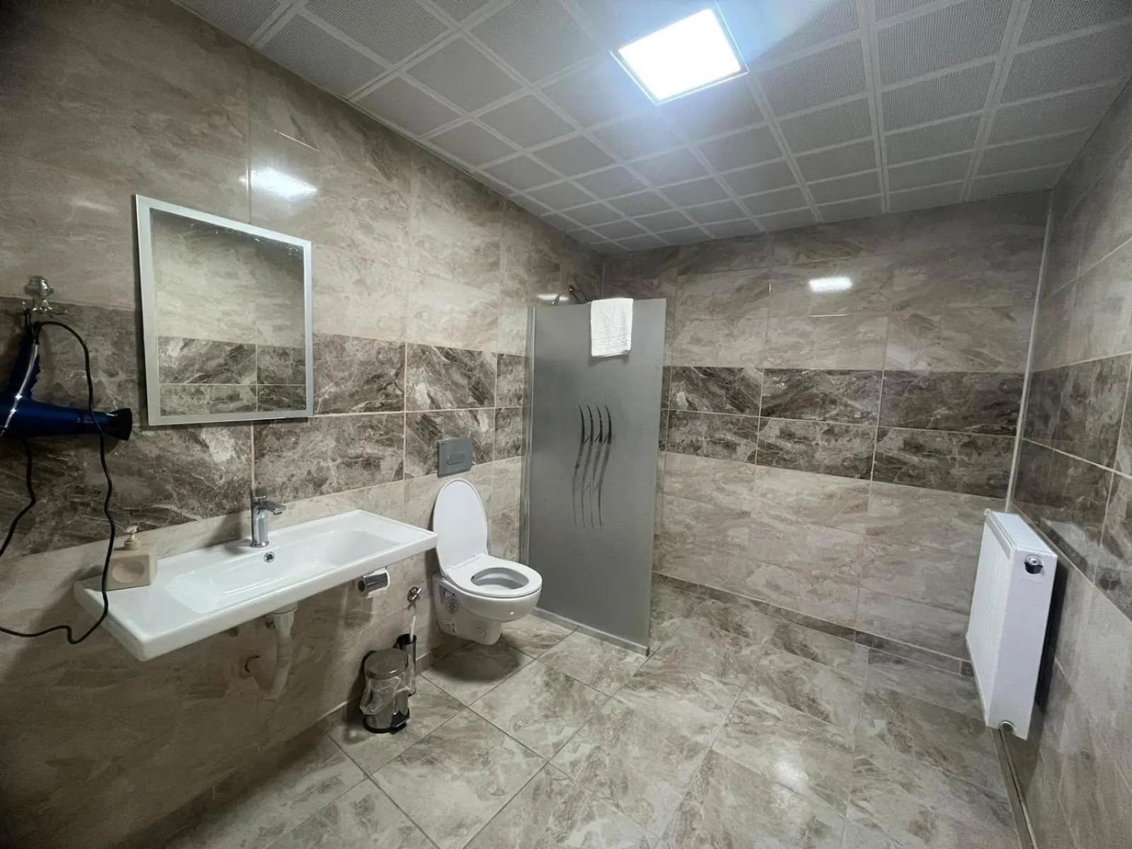 Bathroom in Köprücü Hotel