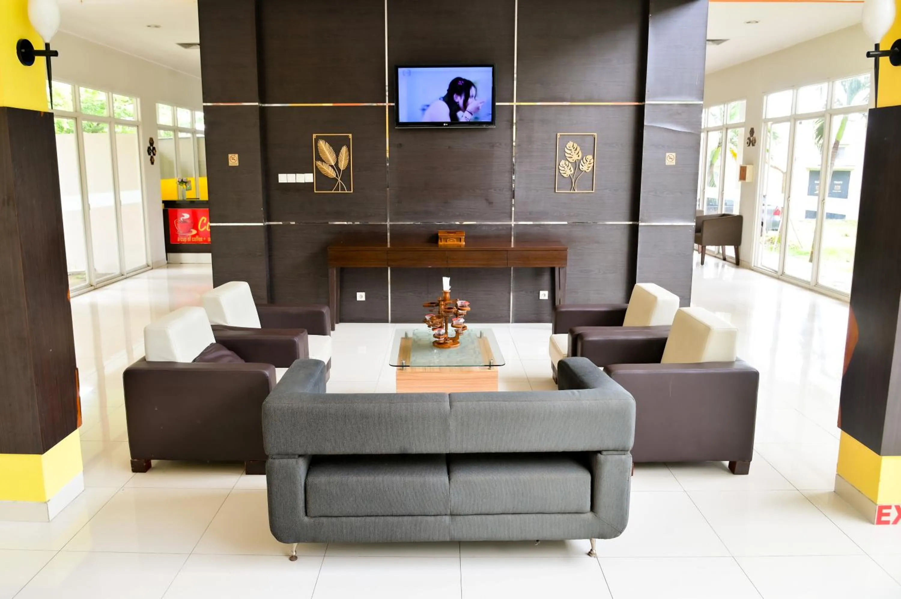 Lobby or reception in Hotel Bonero Residence