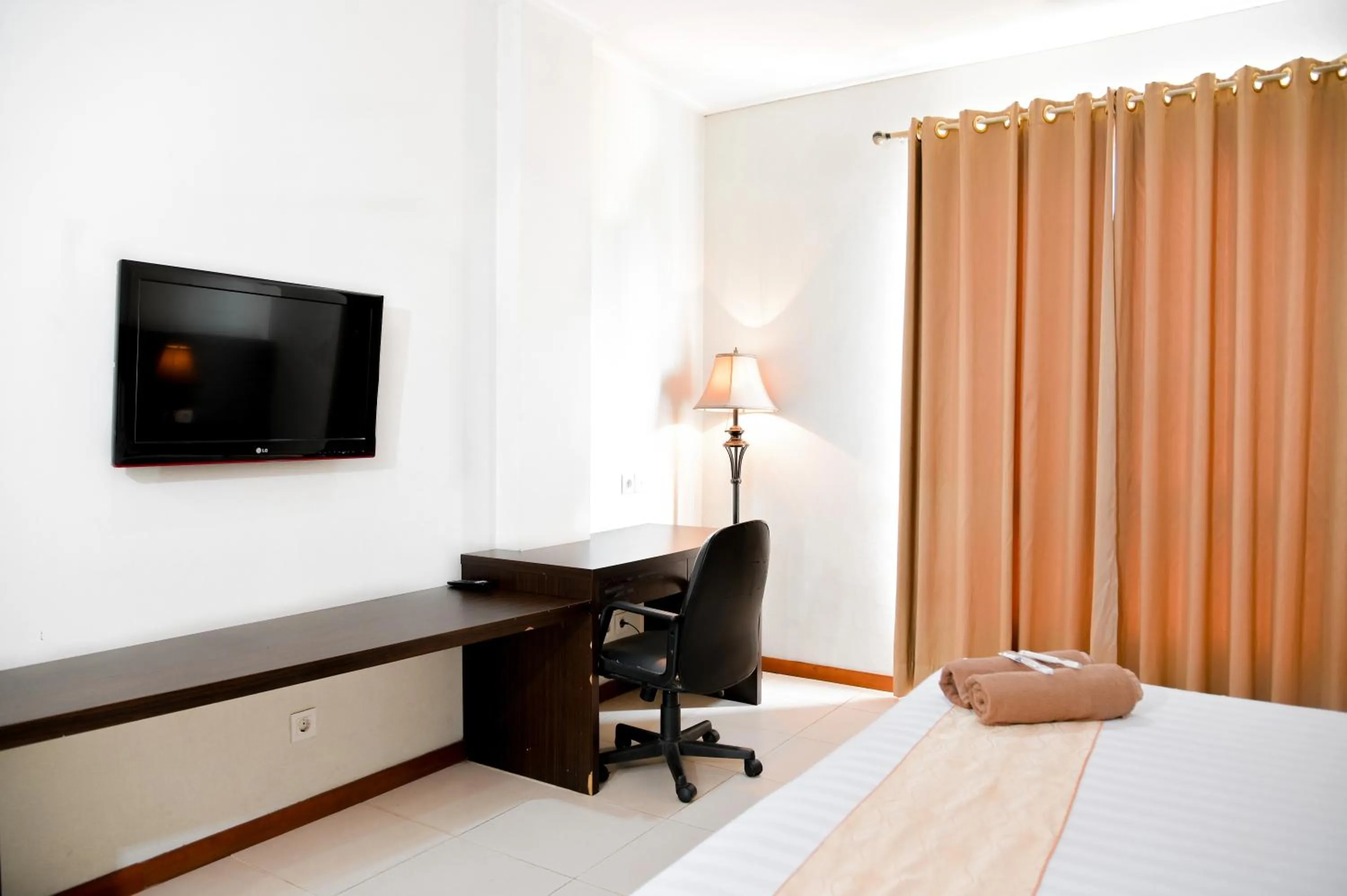 Bed in Hotel Bonero Residence