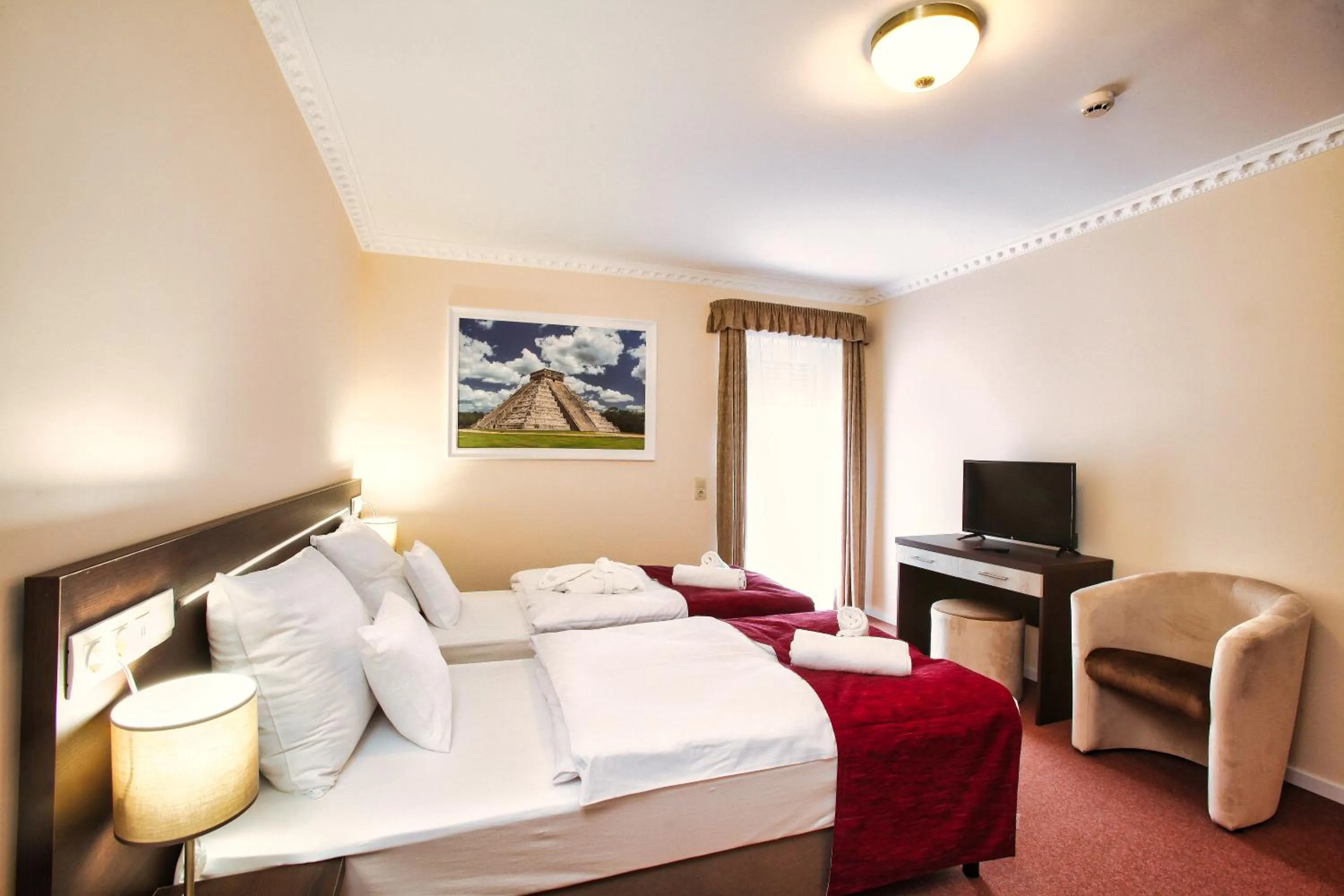 Bed in Termál Hotel Vesta