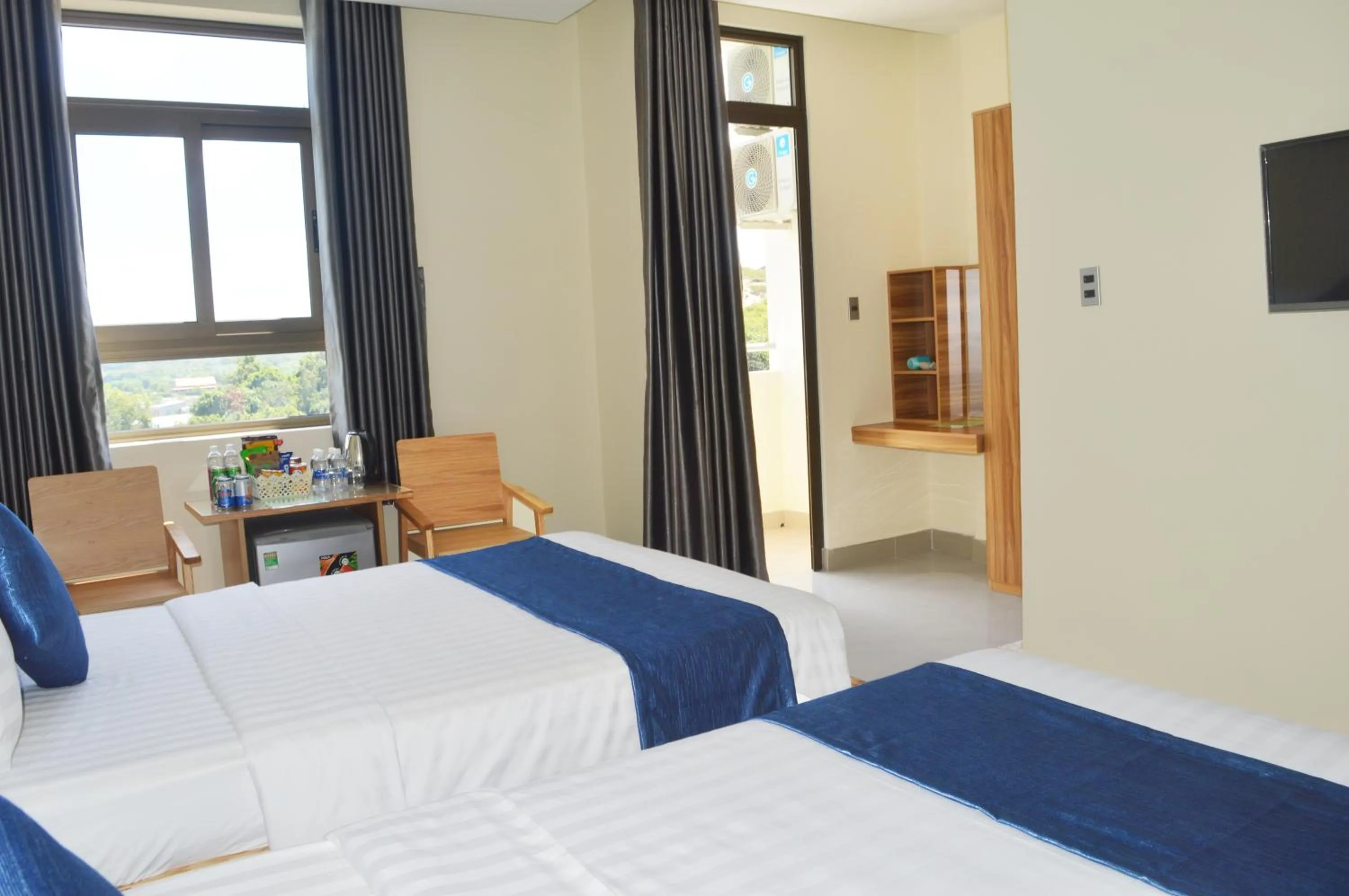 Bedroom, Bed in Lucky Star Ho Tram Hotel & Restaurant