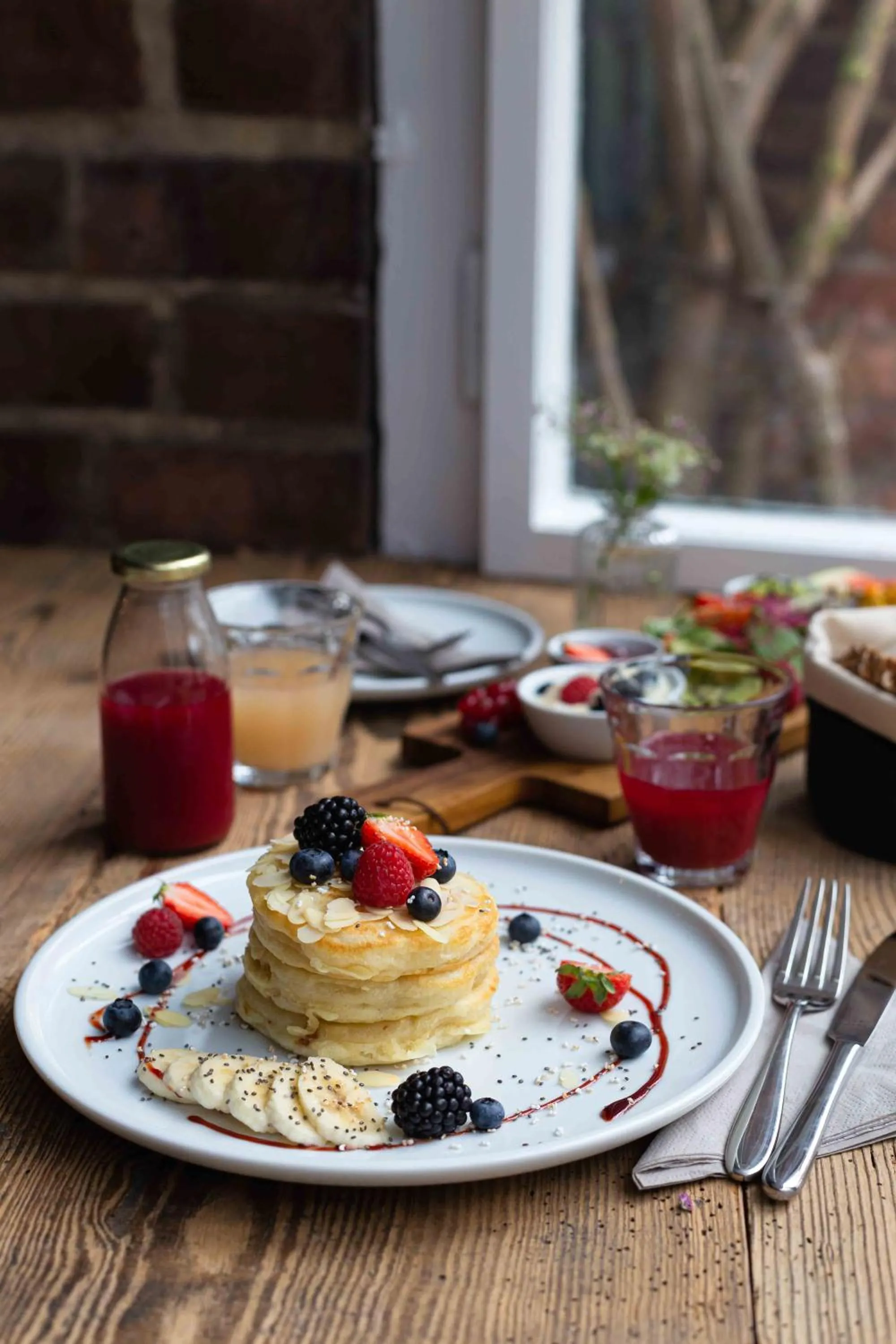 Restaurant/places to eat in Hotel zum Heidkrug & Café Lil