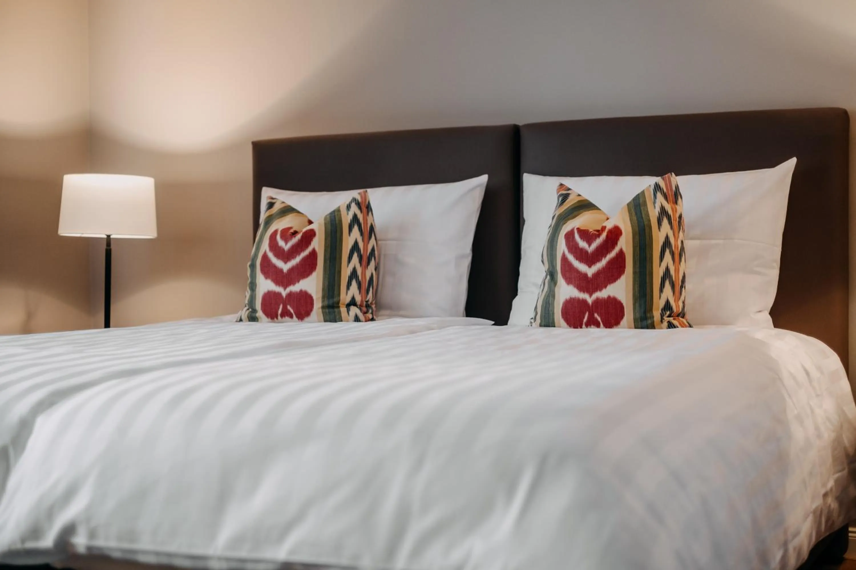 Bed in Hotel zum Heidkrug & Café Lil