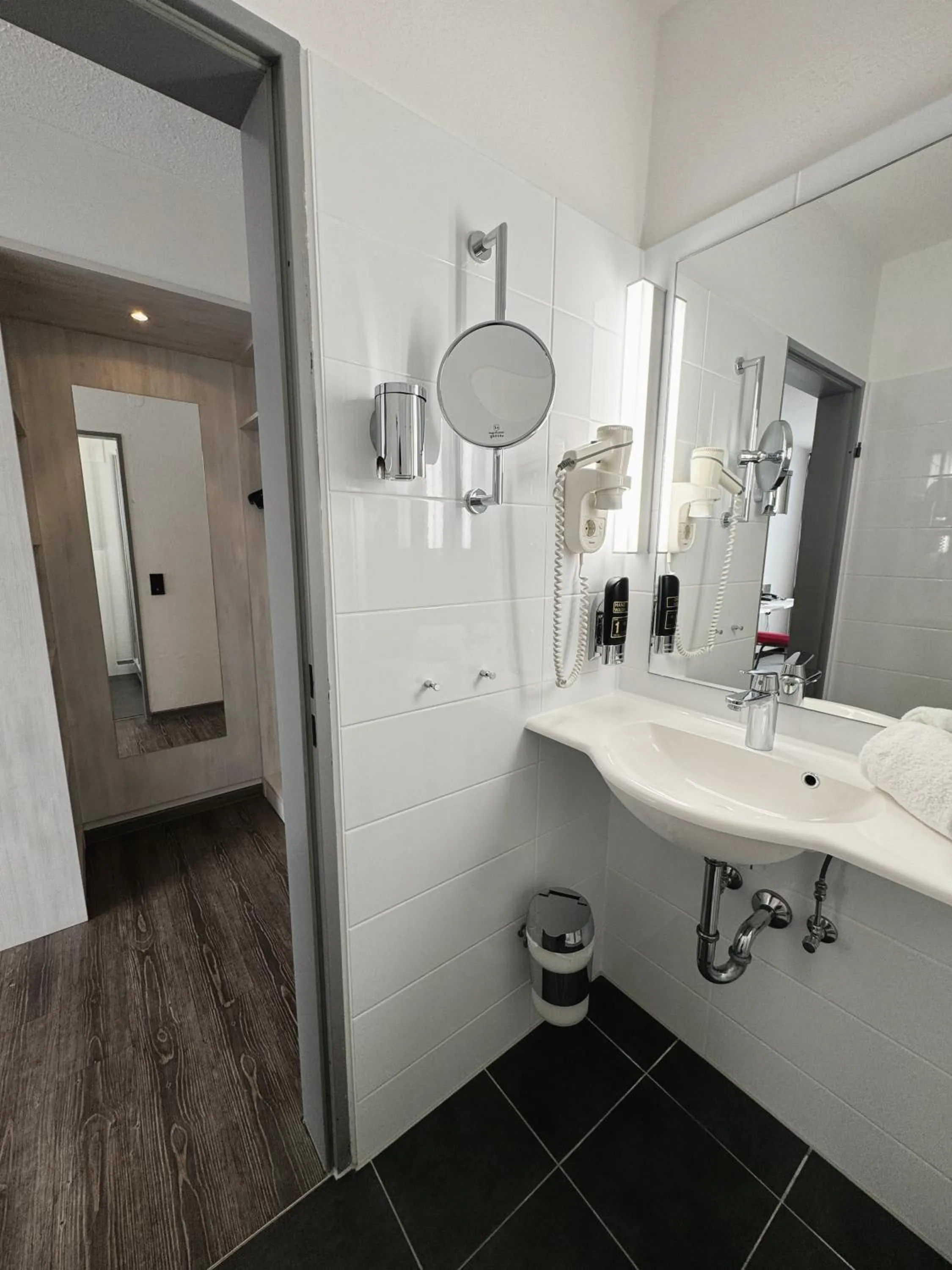 Bathroom in Brenner Hotel