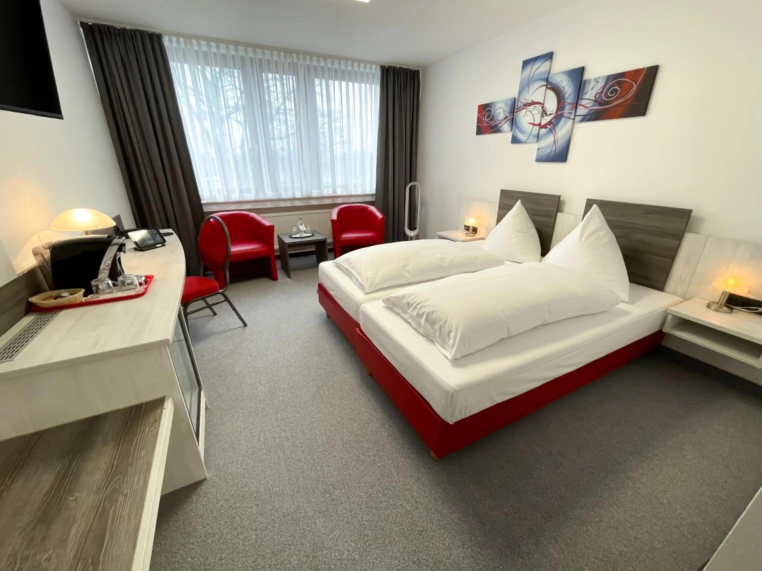 Photo of the whole room, Bed in Brenner Hotel