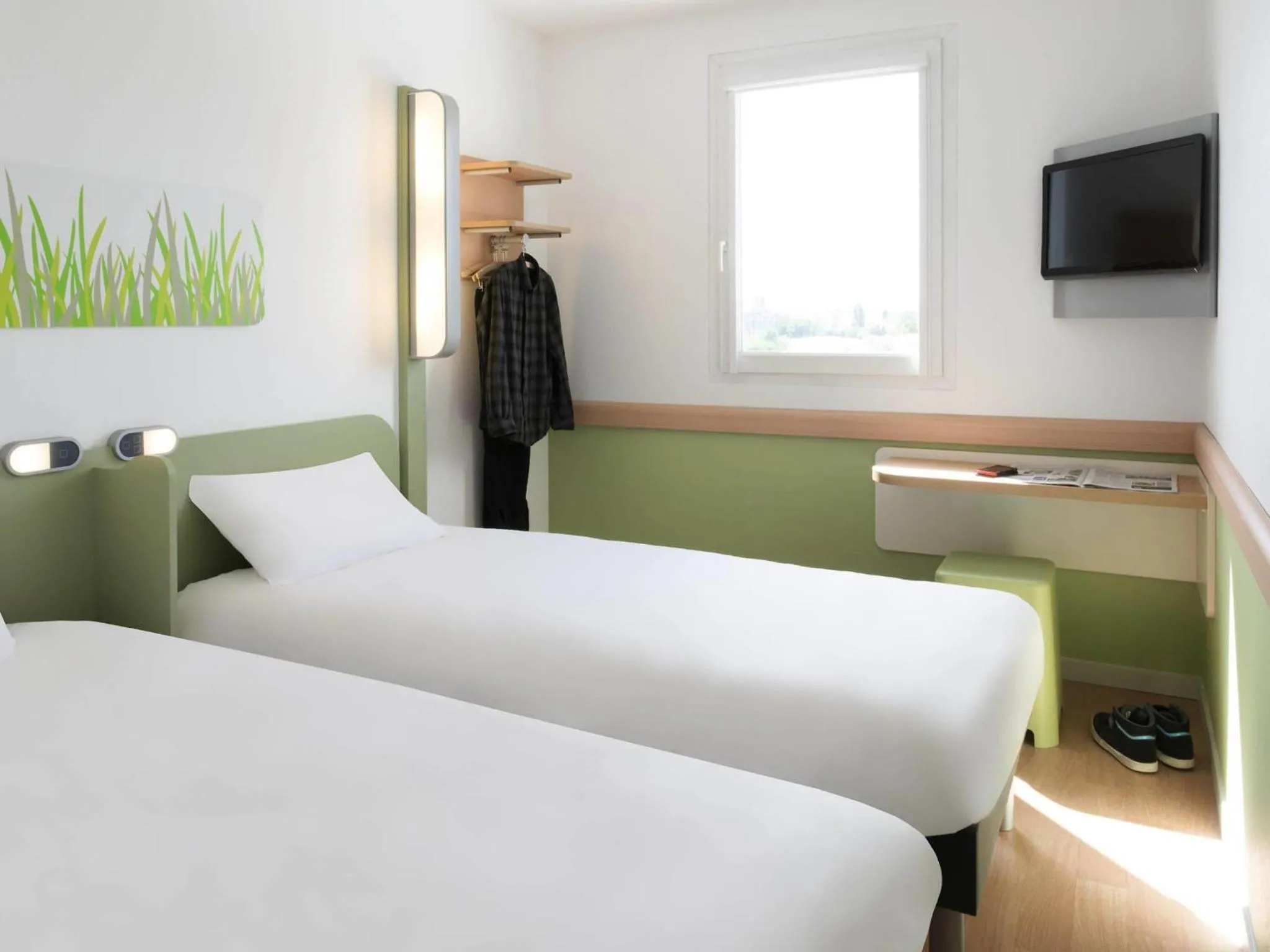 Bedroom, Bed in Hotel Ibis Budget Lyon Eurexpo -