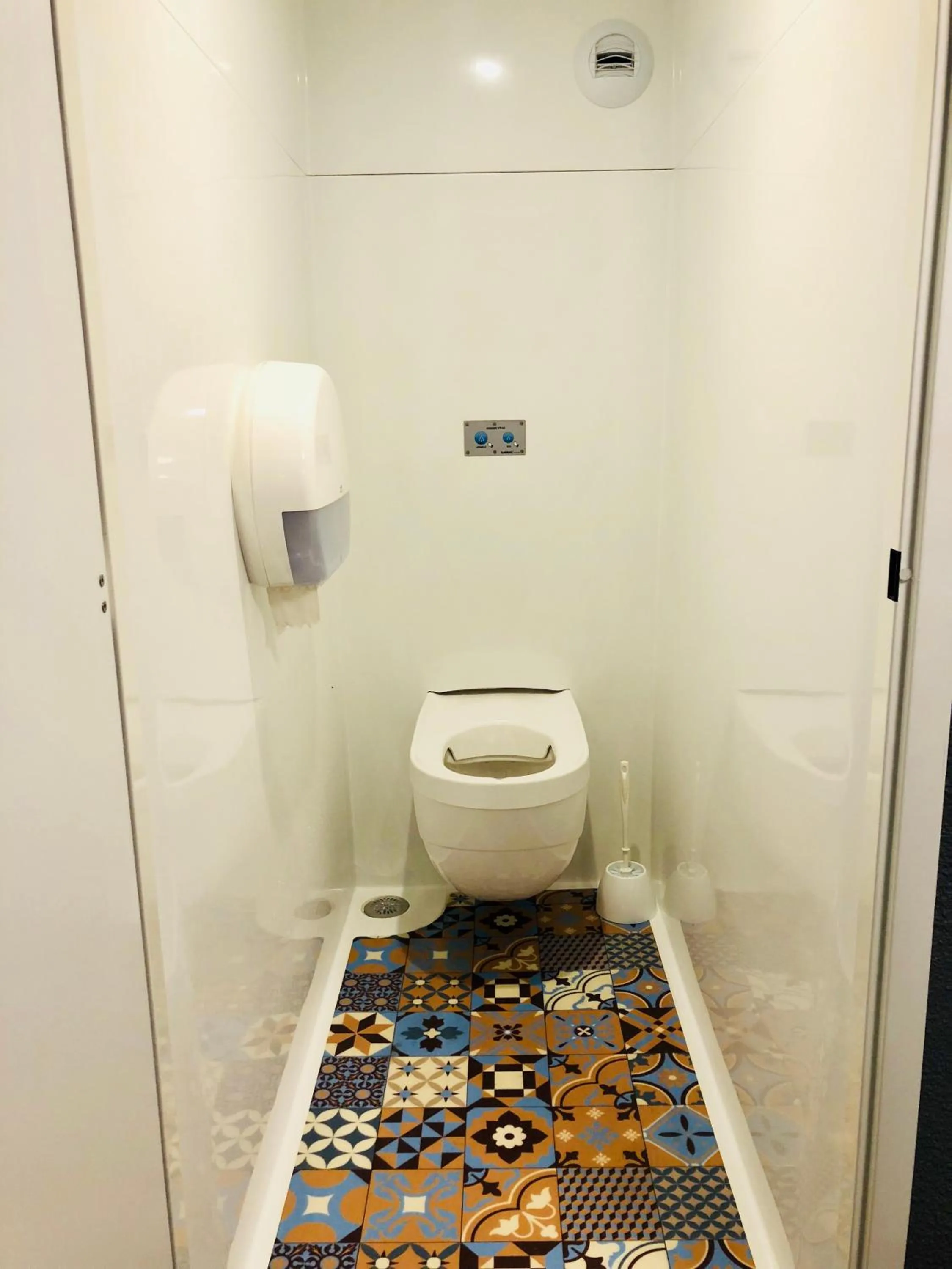 Area and facilities in hotelF1 Genève Aéroport Ferney