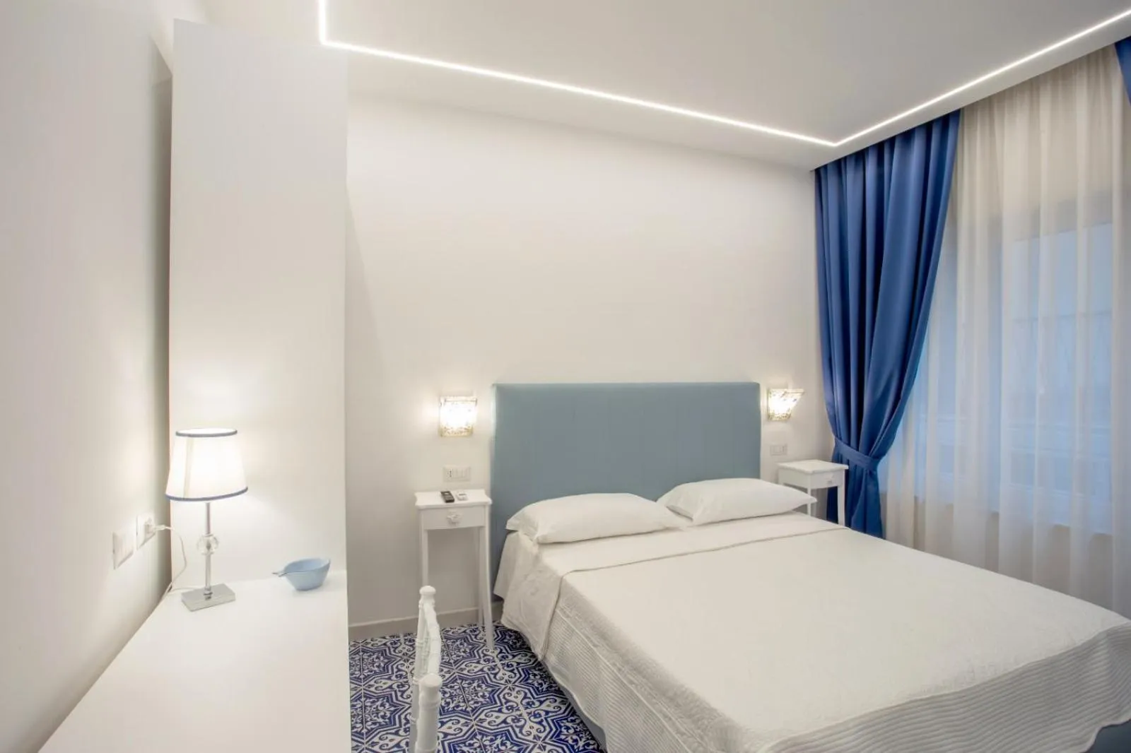 Bedroom, Bed in Palazzo Langellotto