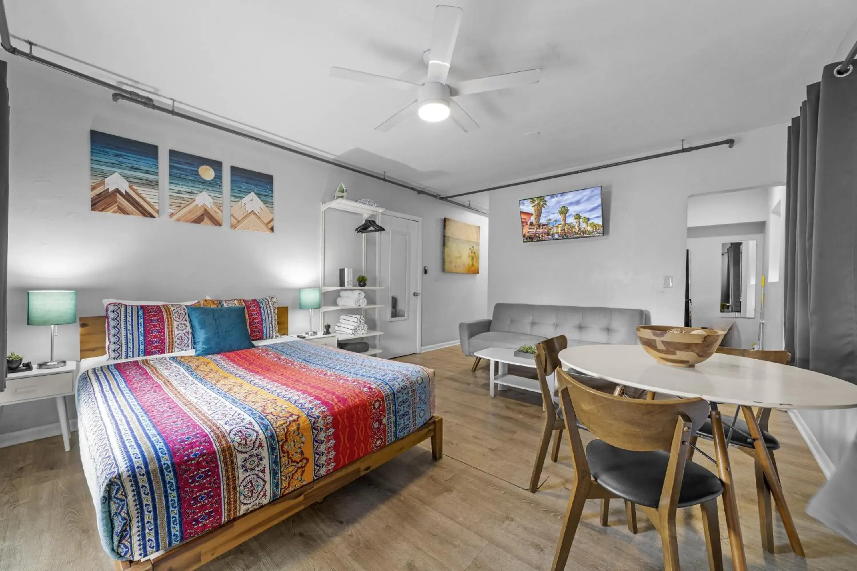 Standard Queen Studio with Kitchen in Rock Apartments by Lowkl Standard Queen Studio with Kitchen in Rock Apartments by Lowkl