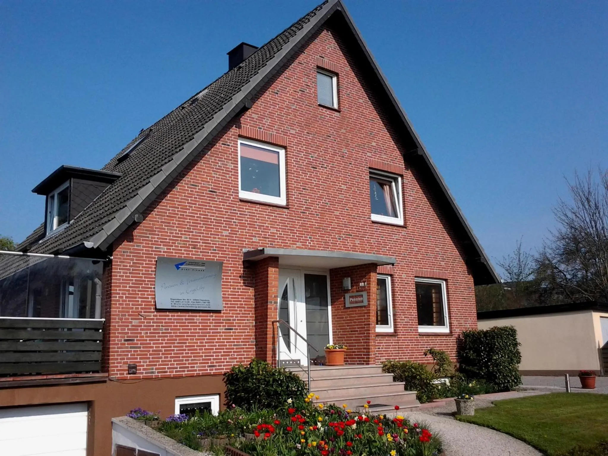 Facade/entrance in Gästehaus Flensburg Engelsby