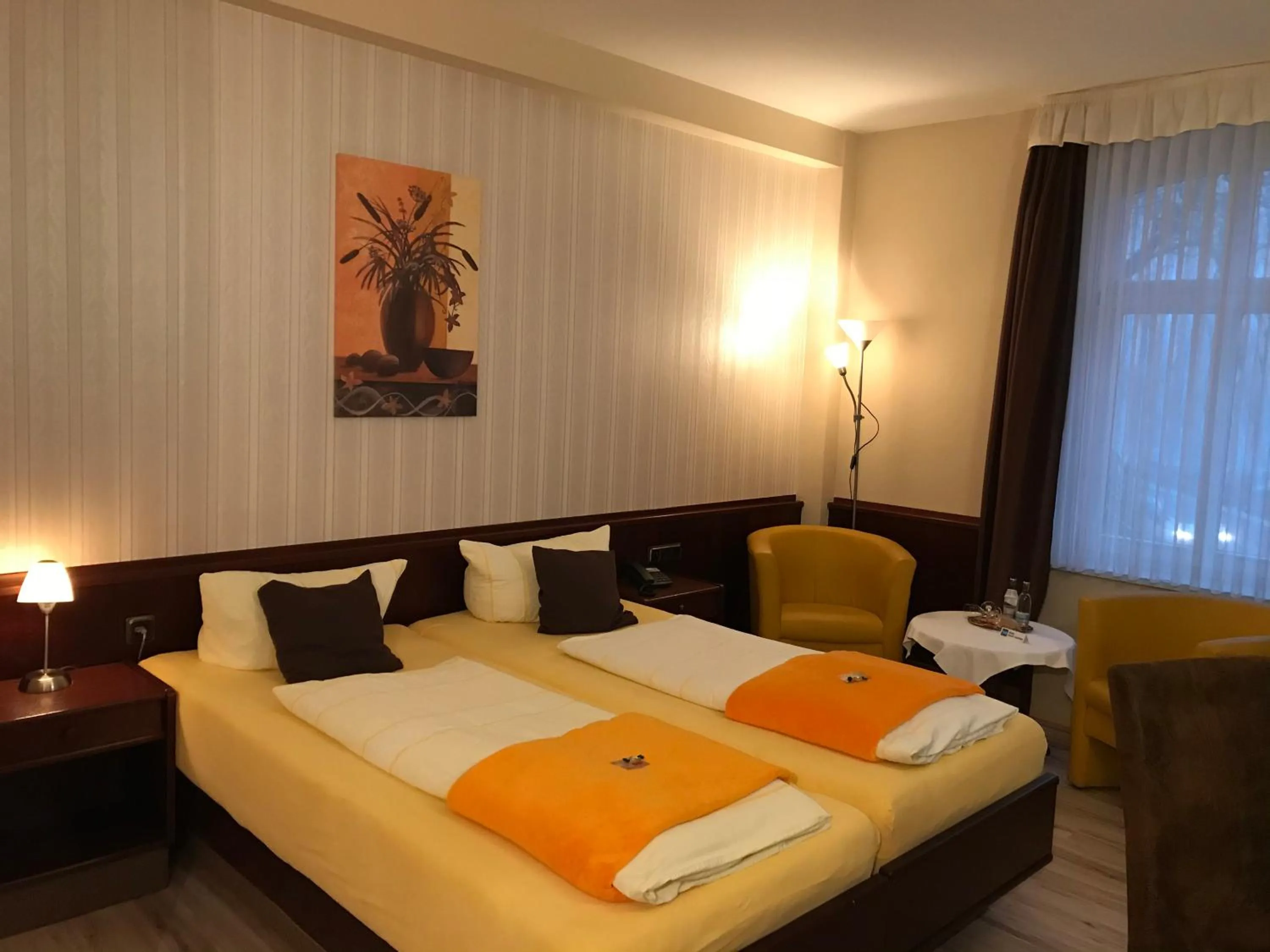 Photo of the whole room, Bed in Hotel Schöne Aussicht