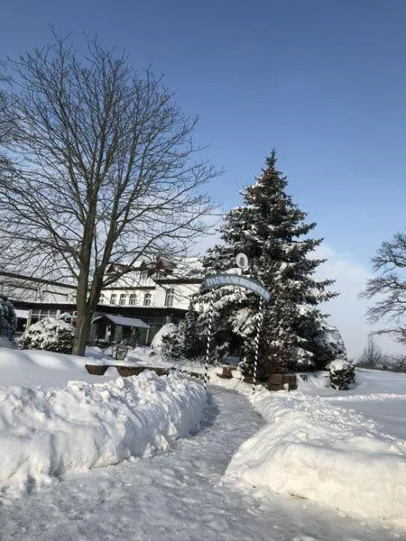 Facade/entrance in Hotel Schöne Aussicht