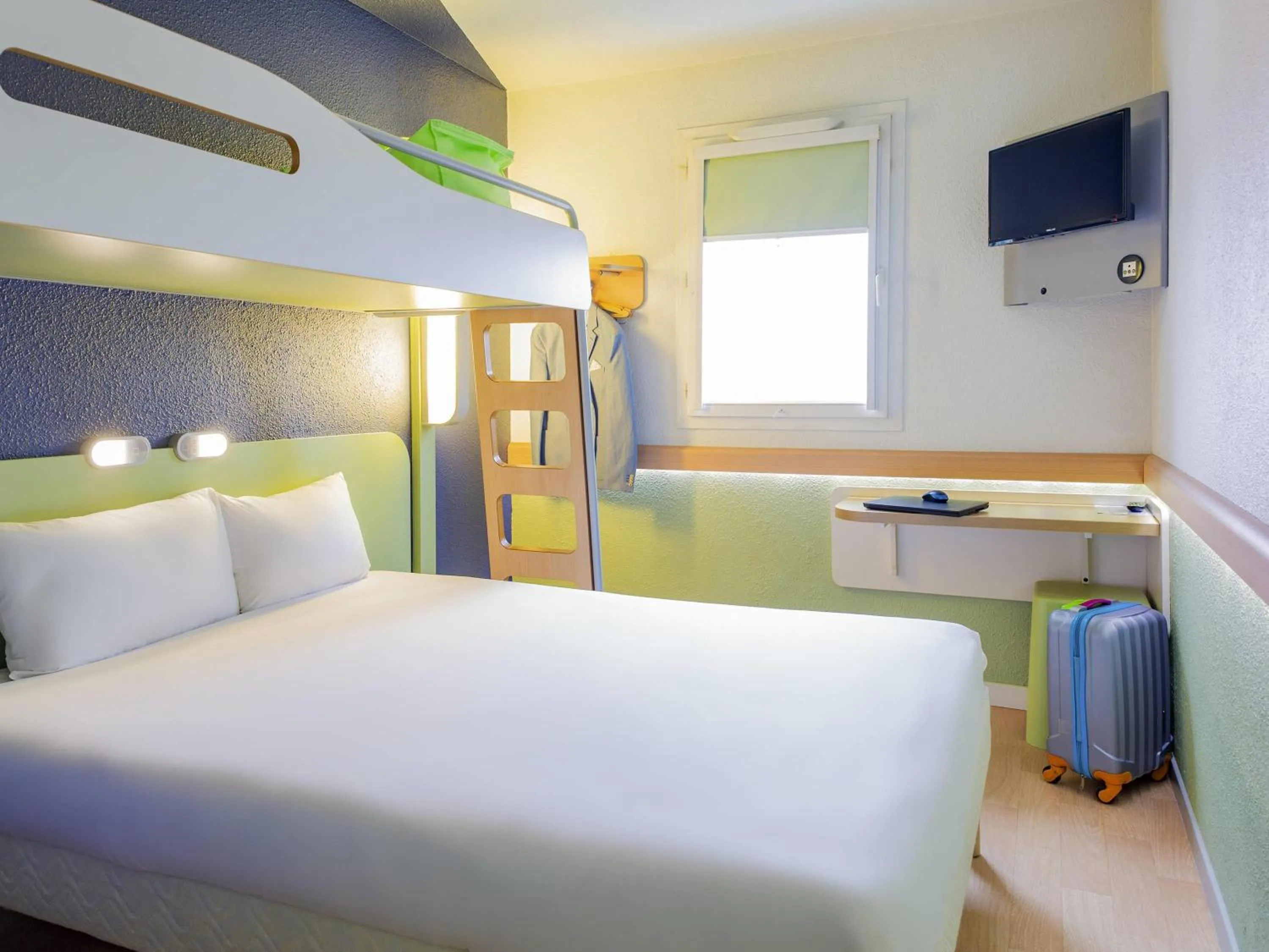 Bedroom, Bed in Hôtel Ibis Budget Nantes Nord St Herblain