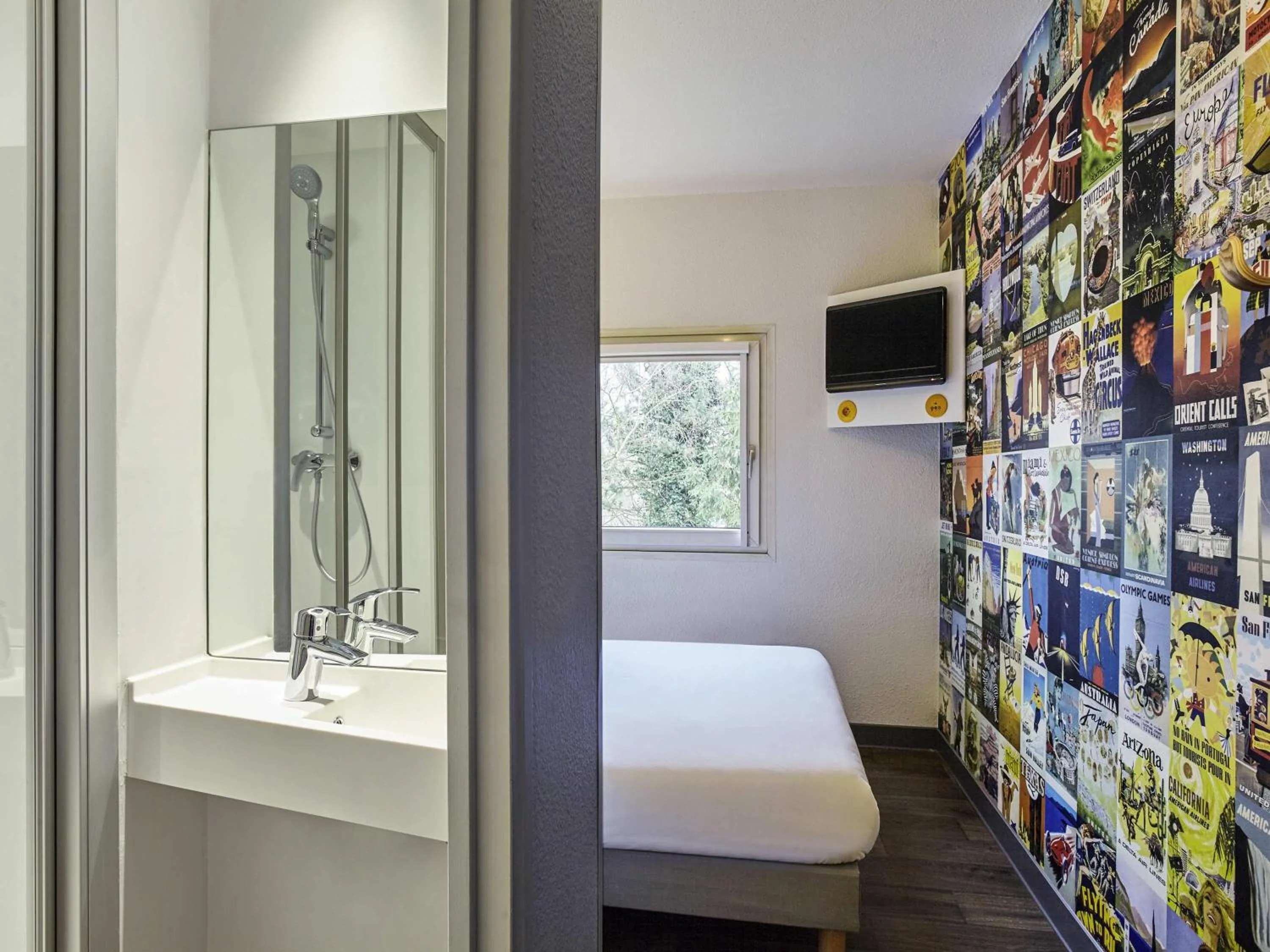 Bedroom, Bed in hotelF1 Saint Nazaire La Baule