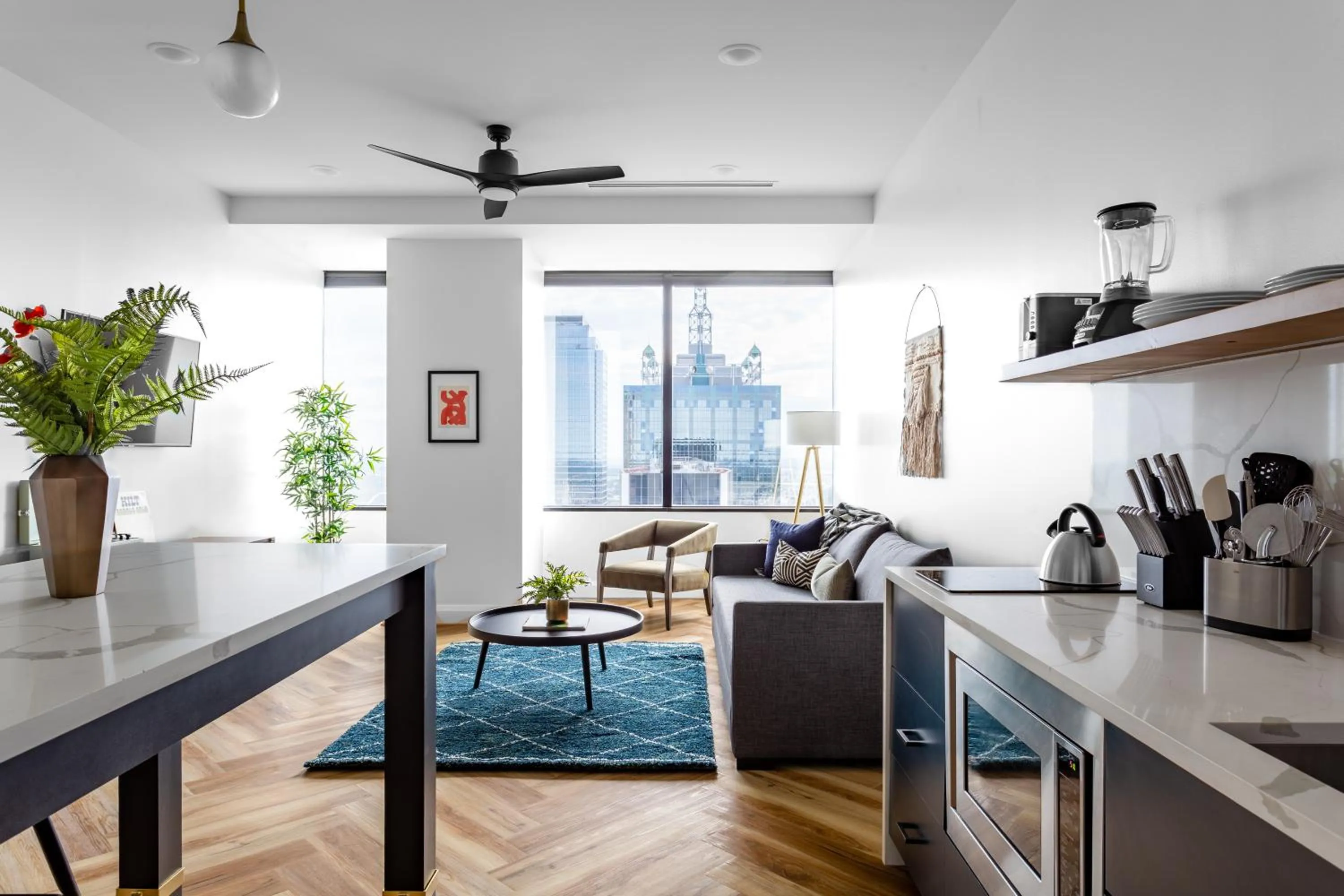 Living room in Mint House Dallas - Downtown