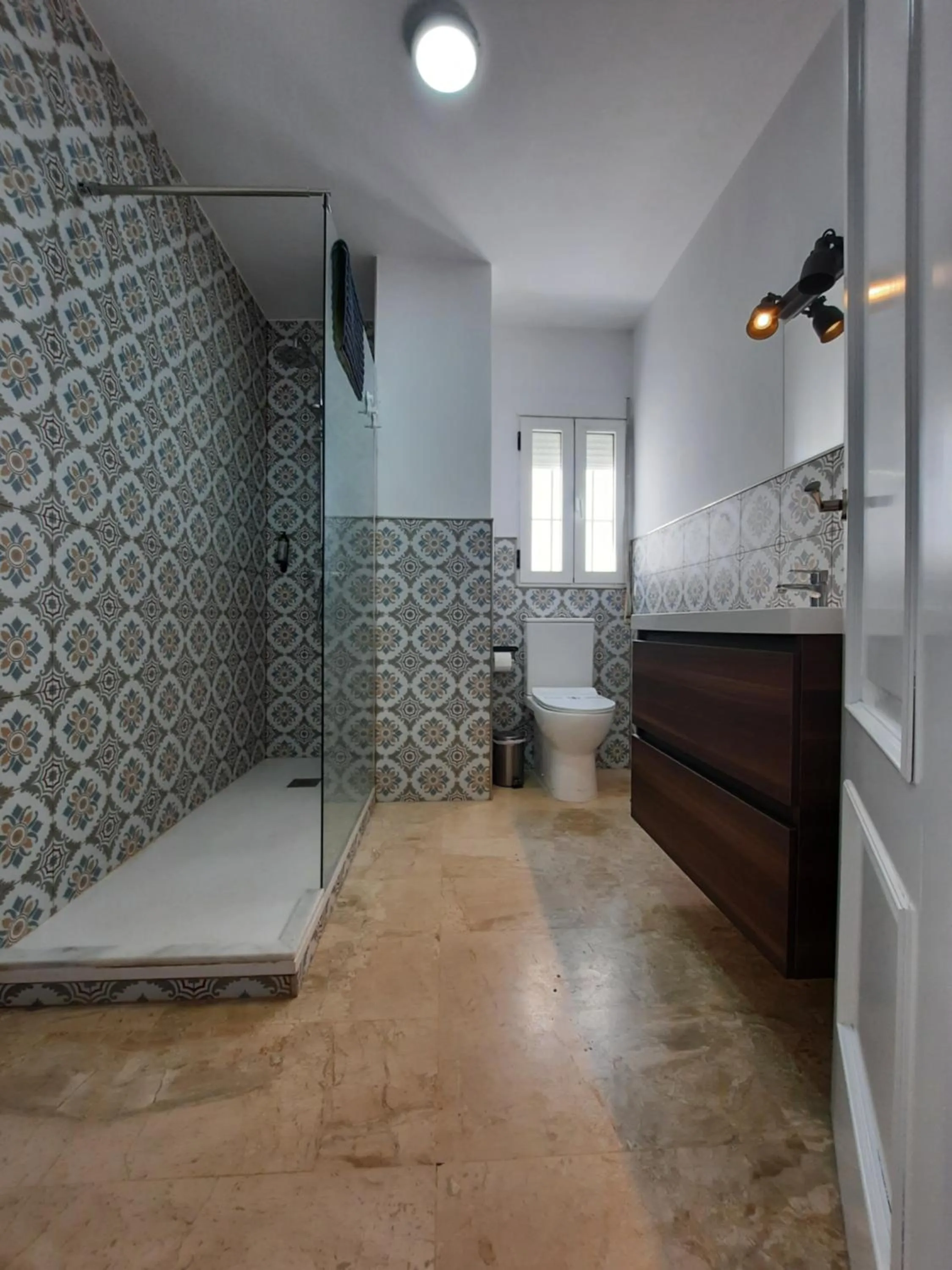 Shower in Apartamentos Avanel