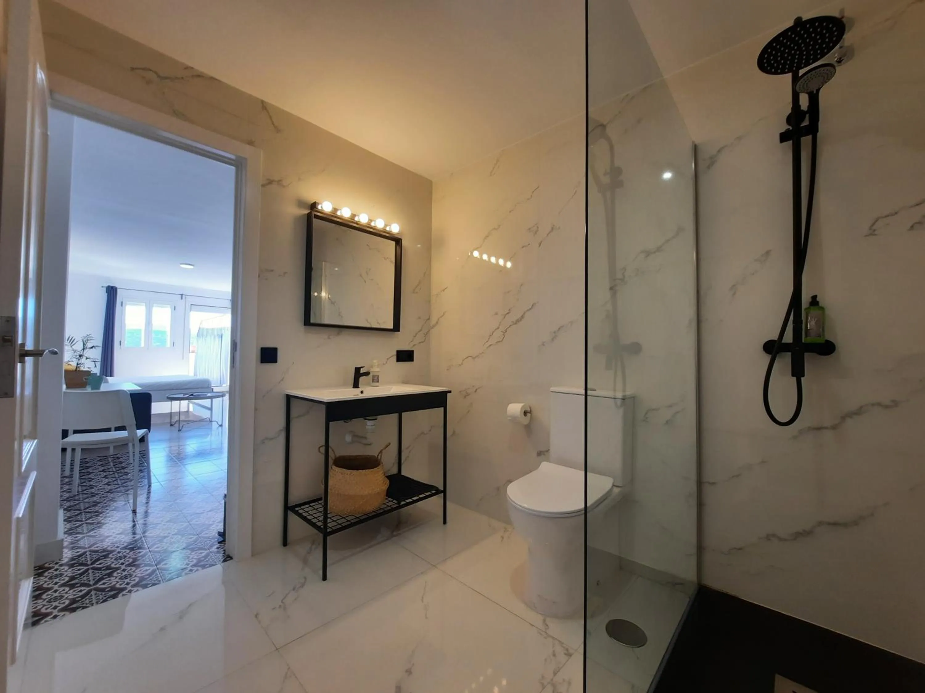 Shower in Apartamentos Avanel