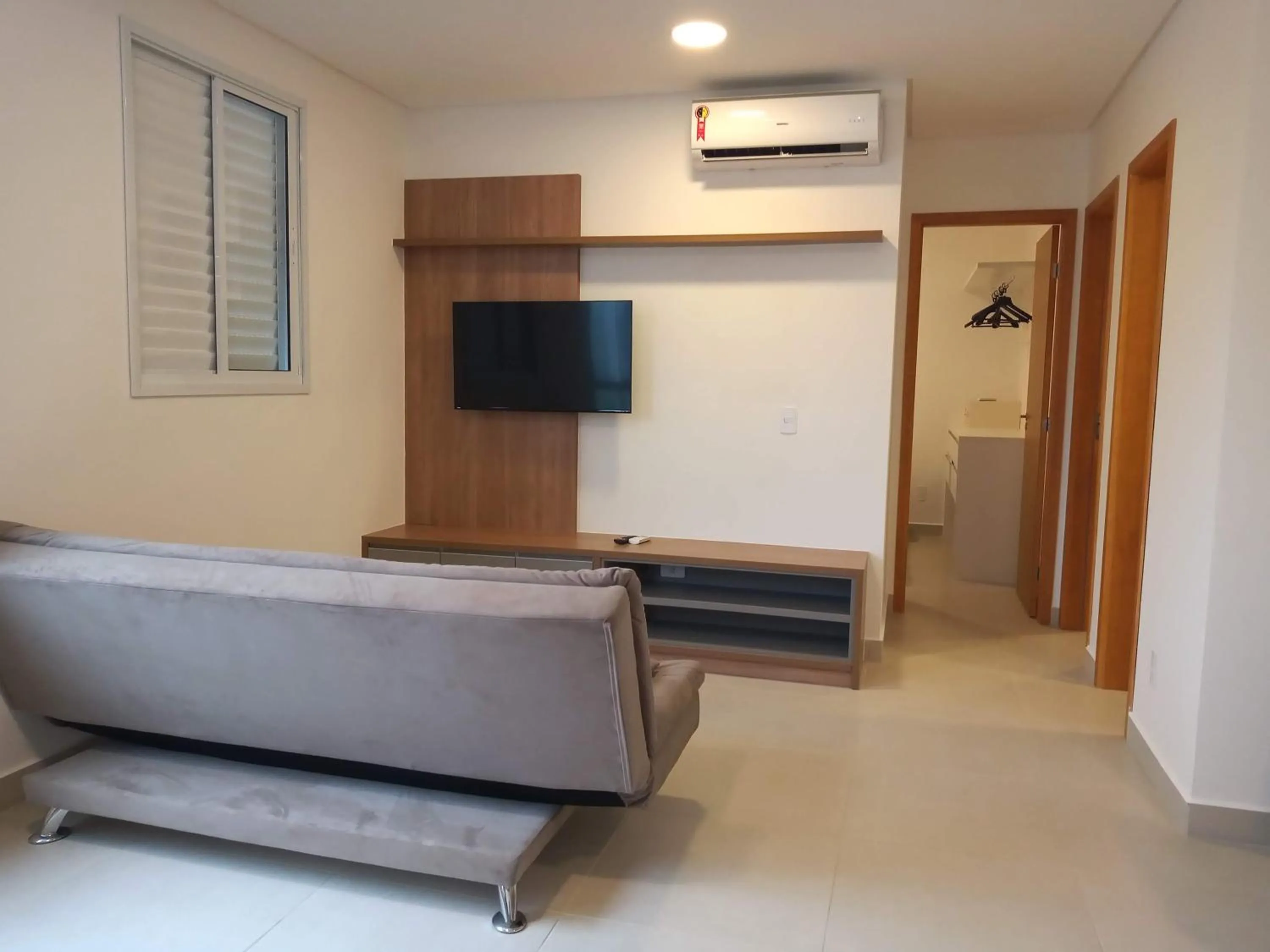 TV and multimedia in Jardim das Palmeiras II - Multipropriedade