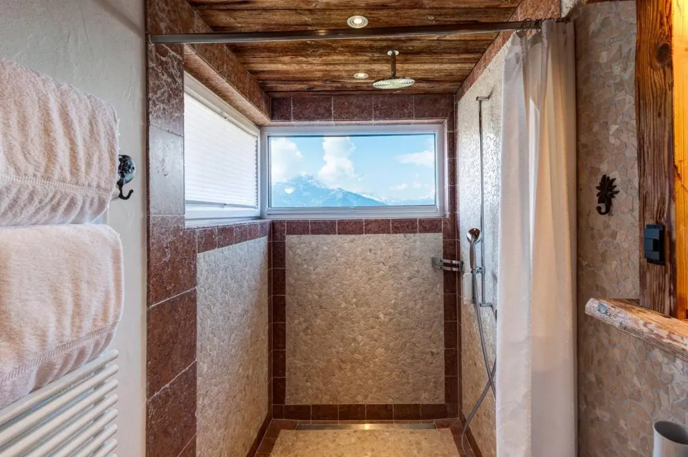 Double or Twin Room with Balcony in Alpe Fleurie Hôtel & Restaurant Double or Twin Room with Balcony in Alpe Fleurie Hôtel & Restaurant