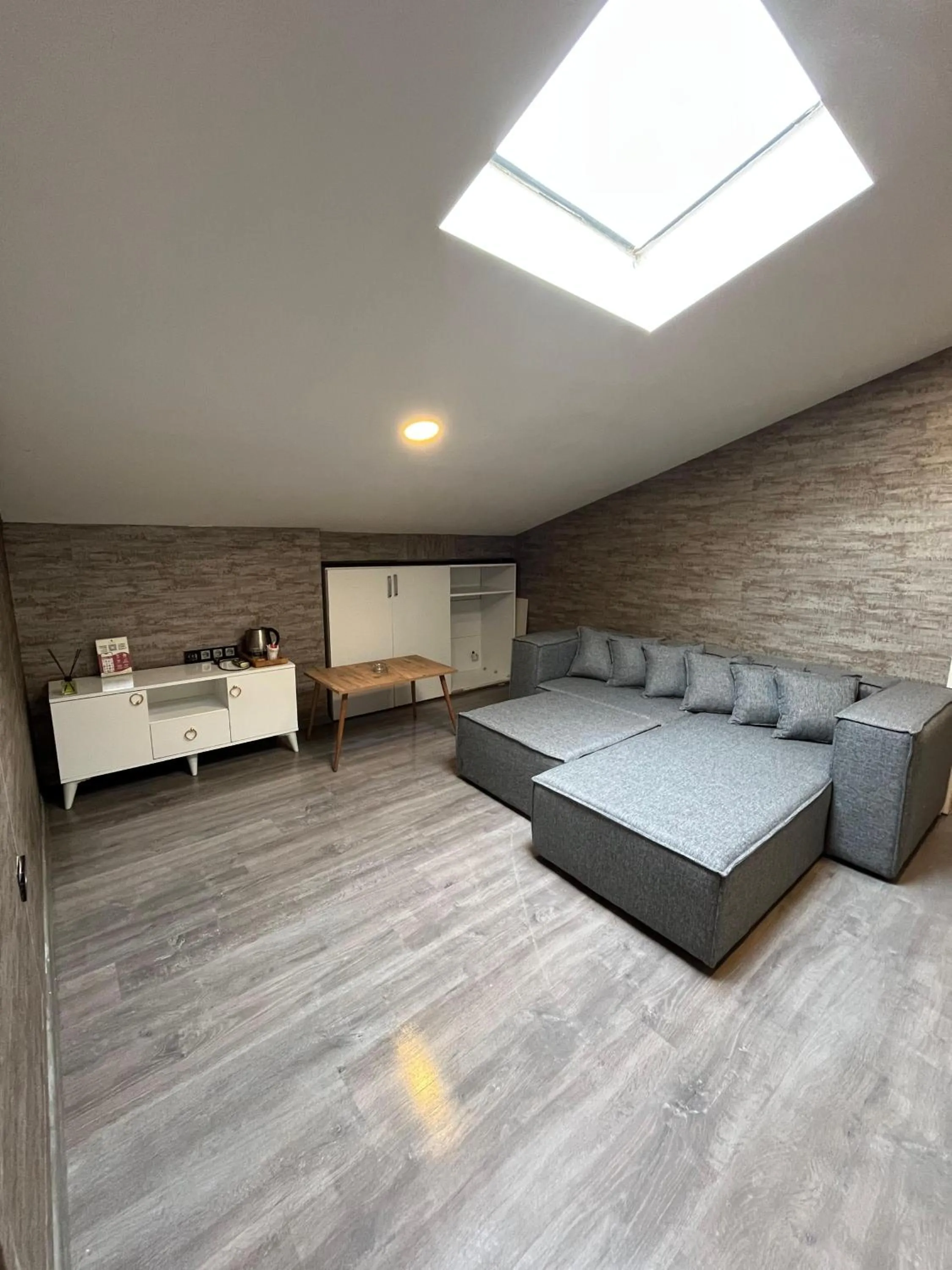 Living room in La Vie Suite Hotel